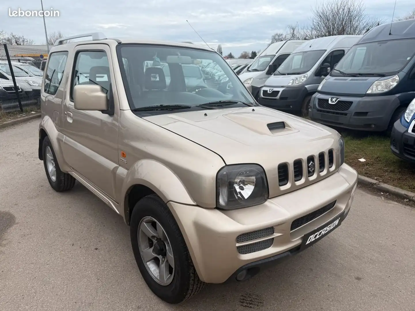 Suzuki Jimny 1.5 DDIS 86CH JLX 4x4 Clim-Attelage-124000Km Beige - 1