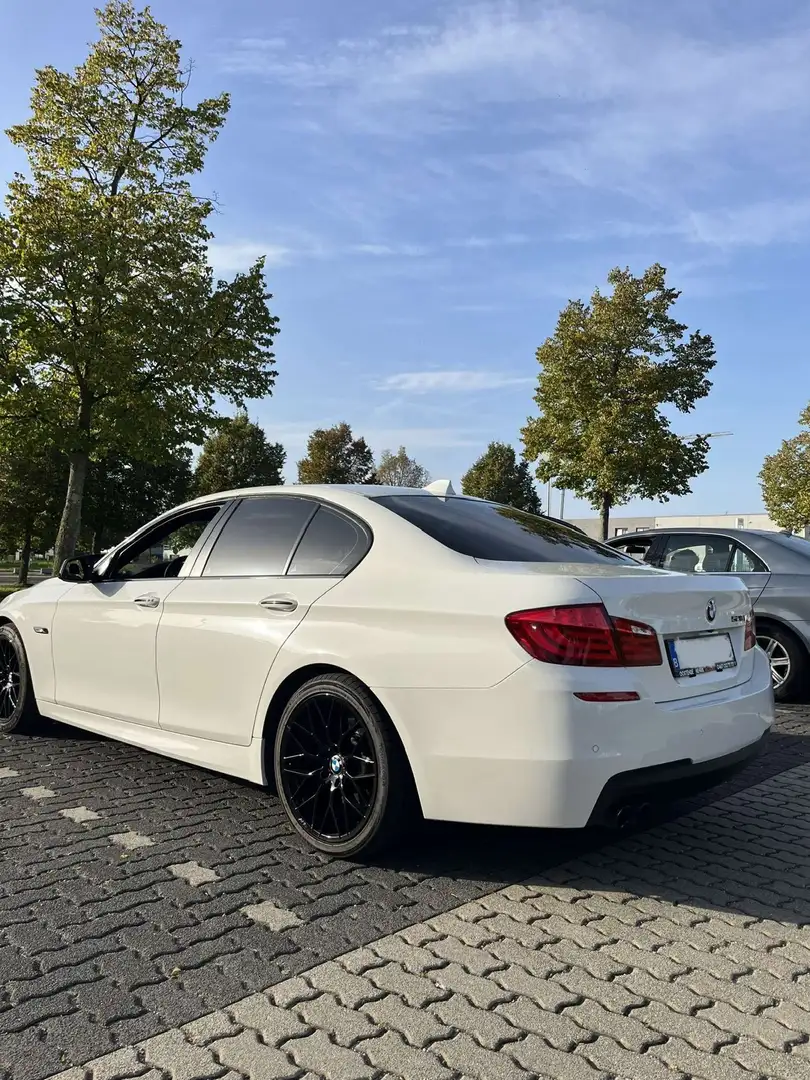 BMW 528 528i Sport-Aut. Fehér - 2