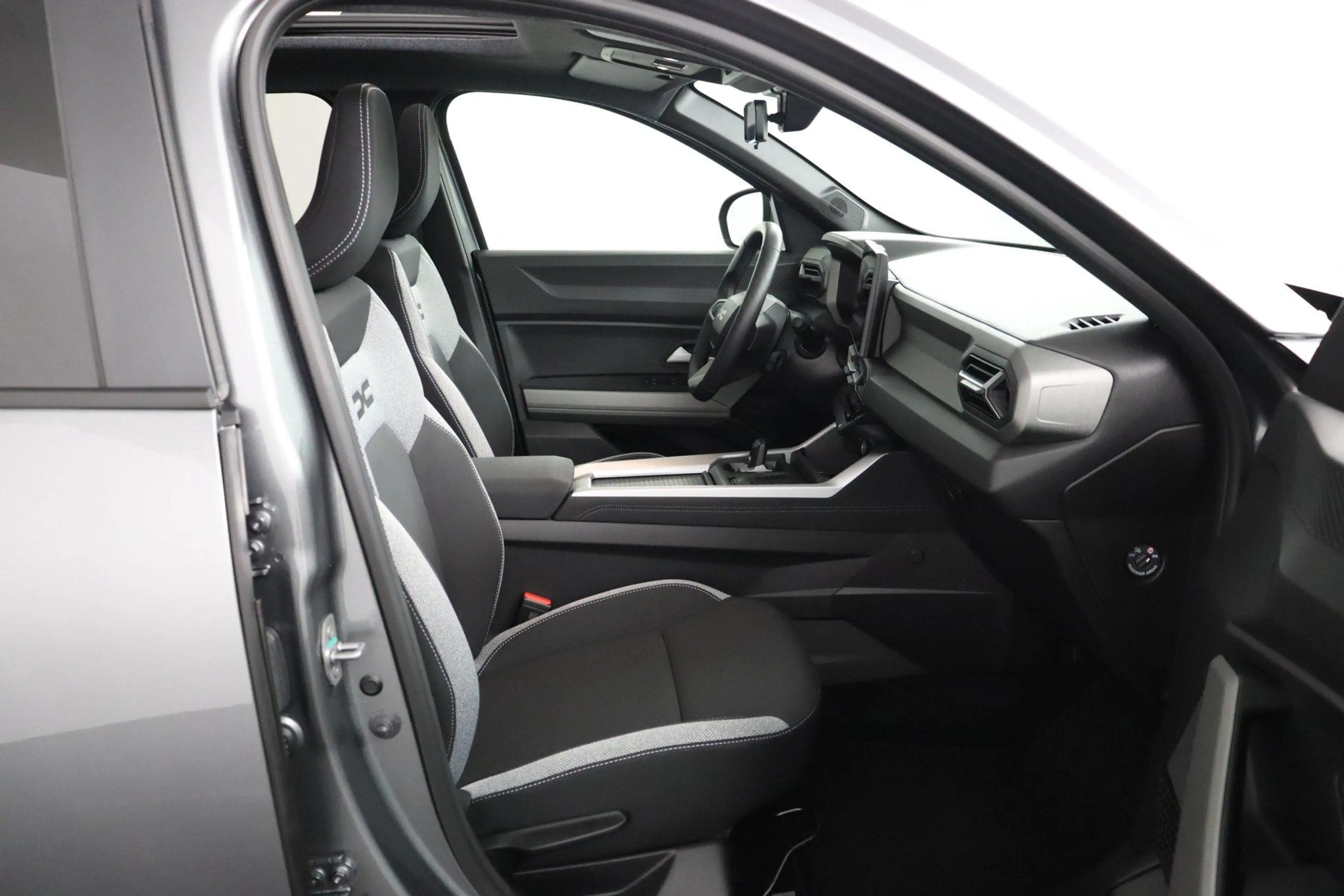 Dacia Bigster limited edition hybrid 155 | Panoramadak | Adapt. — photo 13
