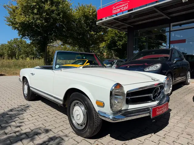 Mercedes-Benz SL view 9