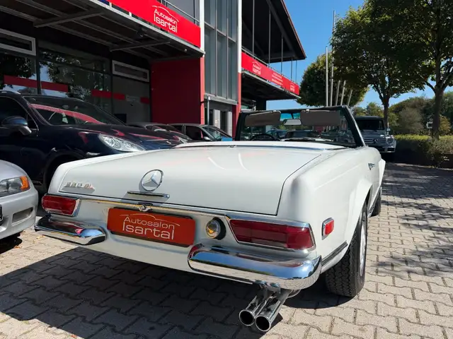Mercedes-Benz SL view 6