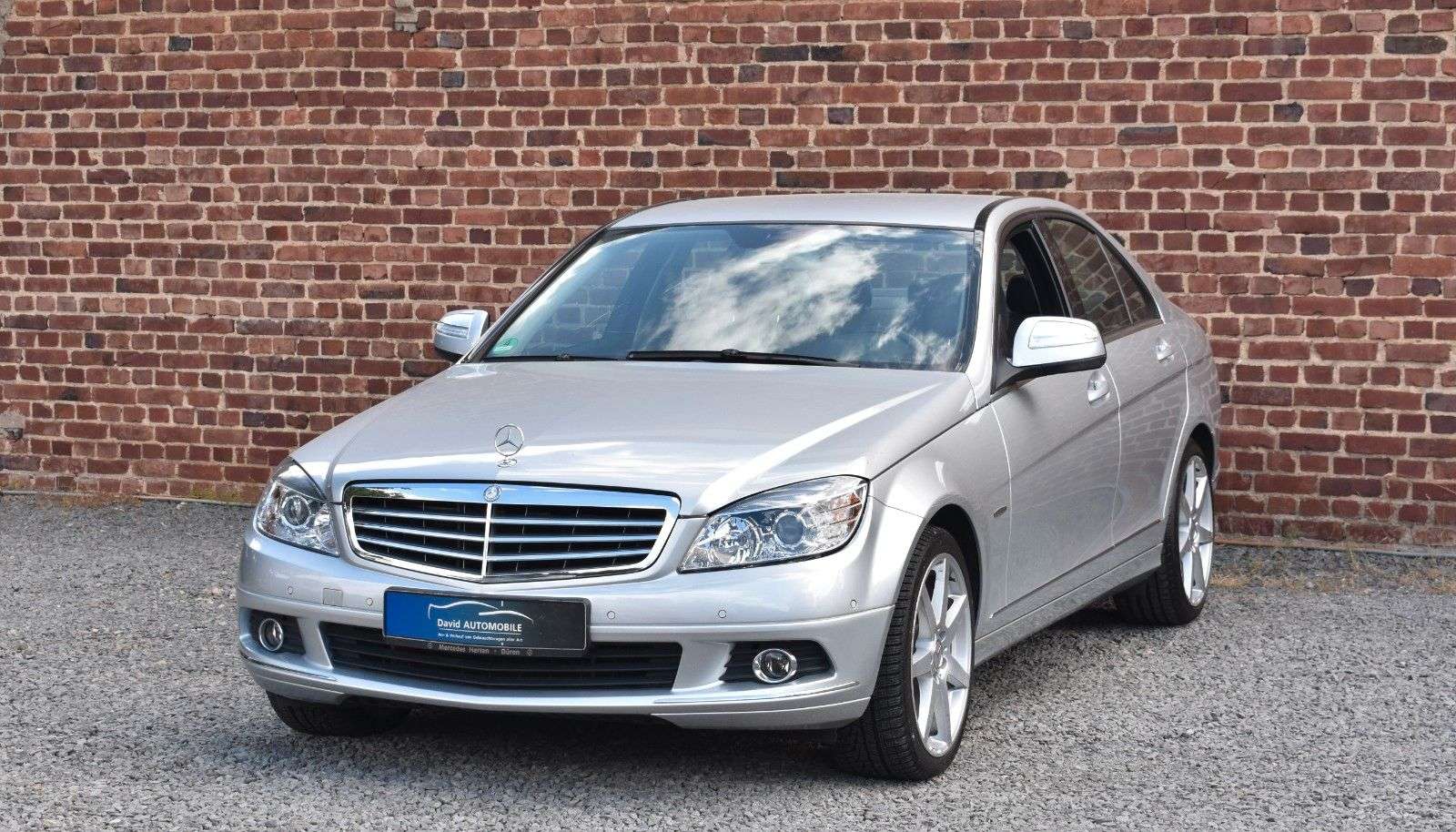 Mercedes-Benz C 230