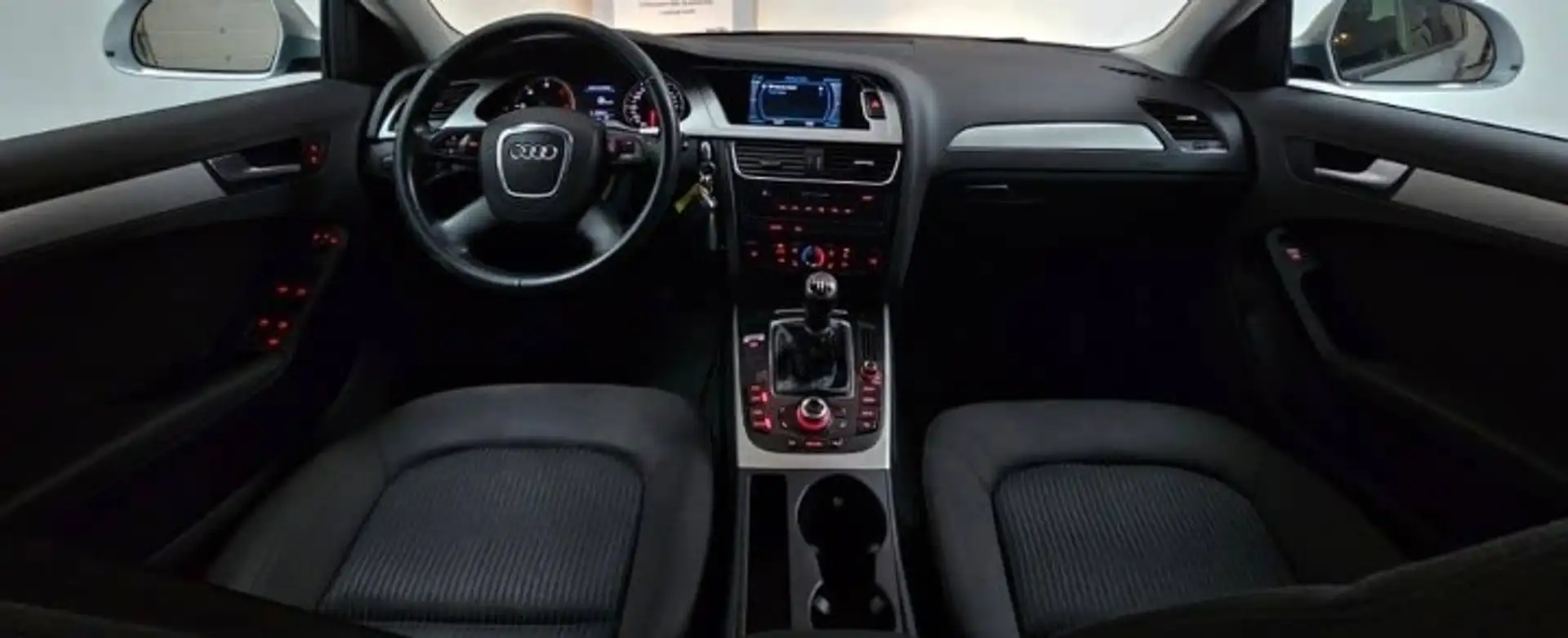 Audi A4 AVANT 2.0 TDI 143 S LINE PLUS - 2