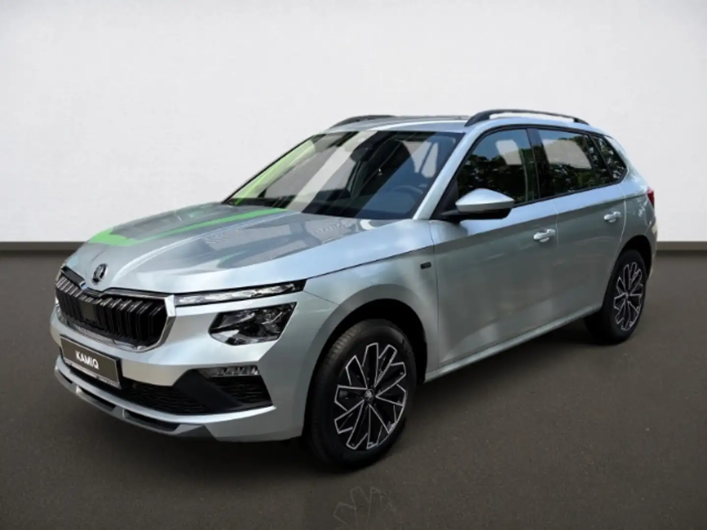 Skoda Kamiq Tour 1.0 TSI 85 KW AHK PDC Kamera Silber - 2