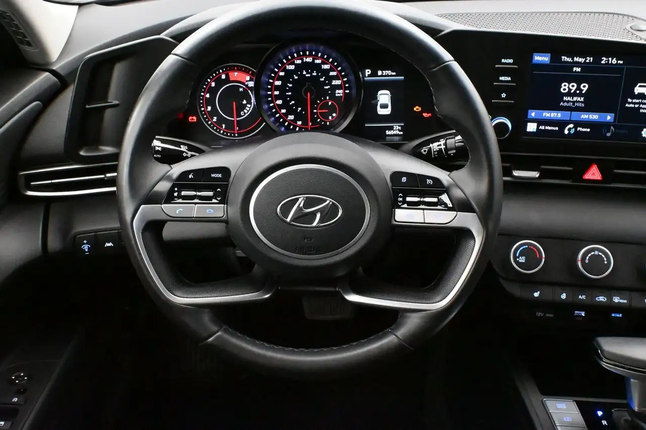Hyundai ELANTRA снимка Hyundai ELANTRA