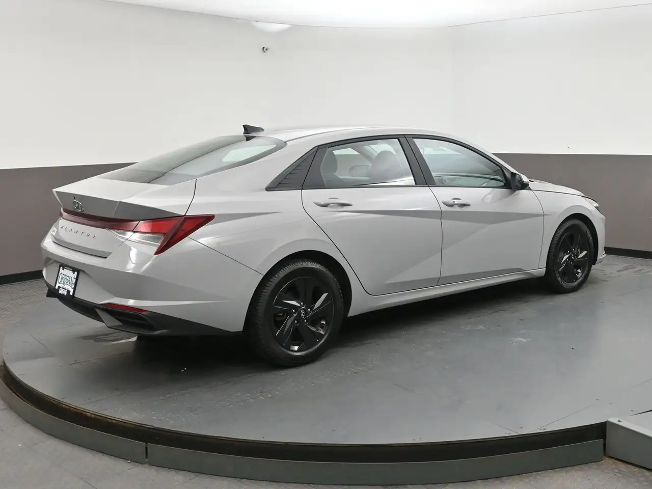 Hyundai ELANTRA снимка Hyundai ELANTRA