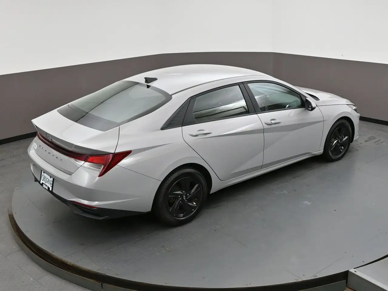 Hyundai ELANTRA снимка Hyundai ELANTRA