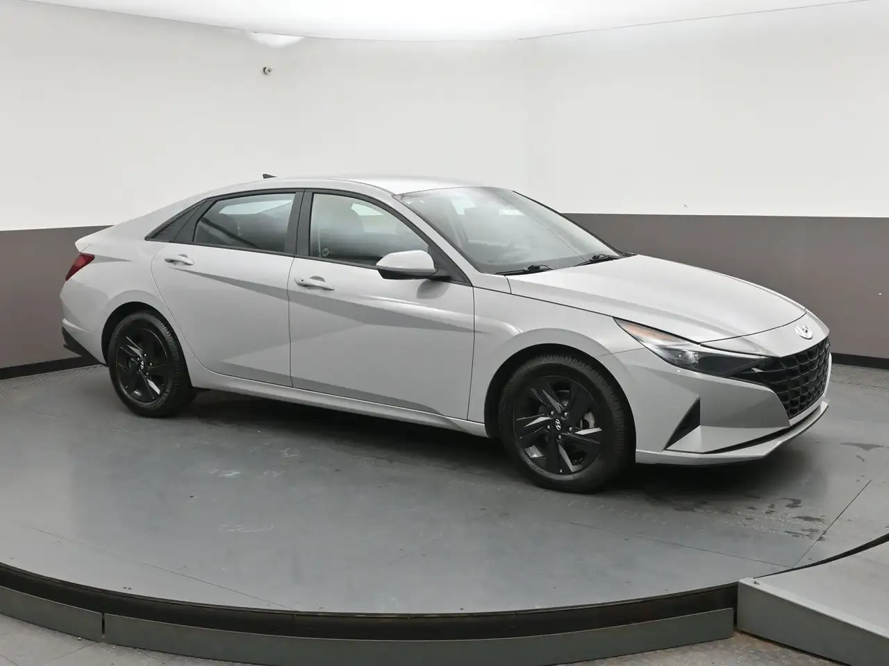 Hyundai ELANTRA снимка Hyundai ELANTRA