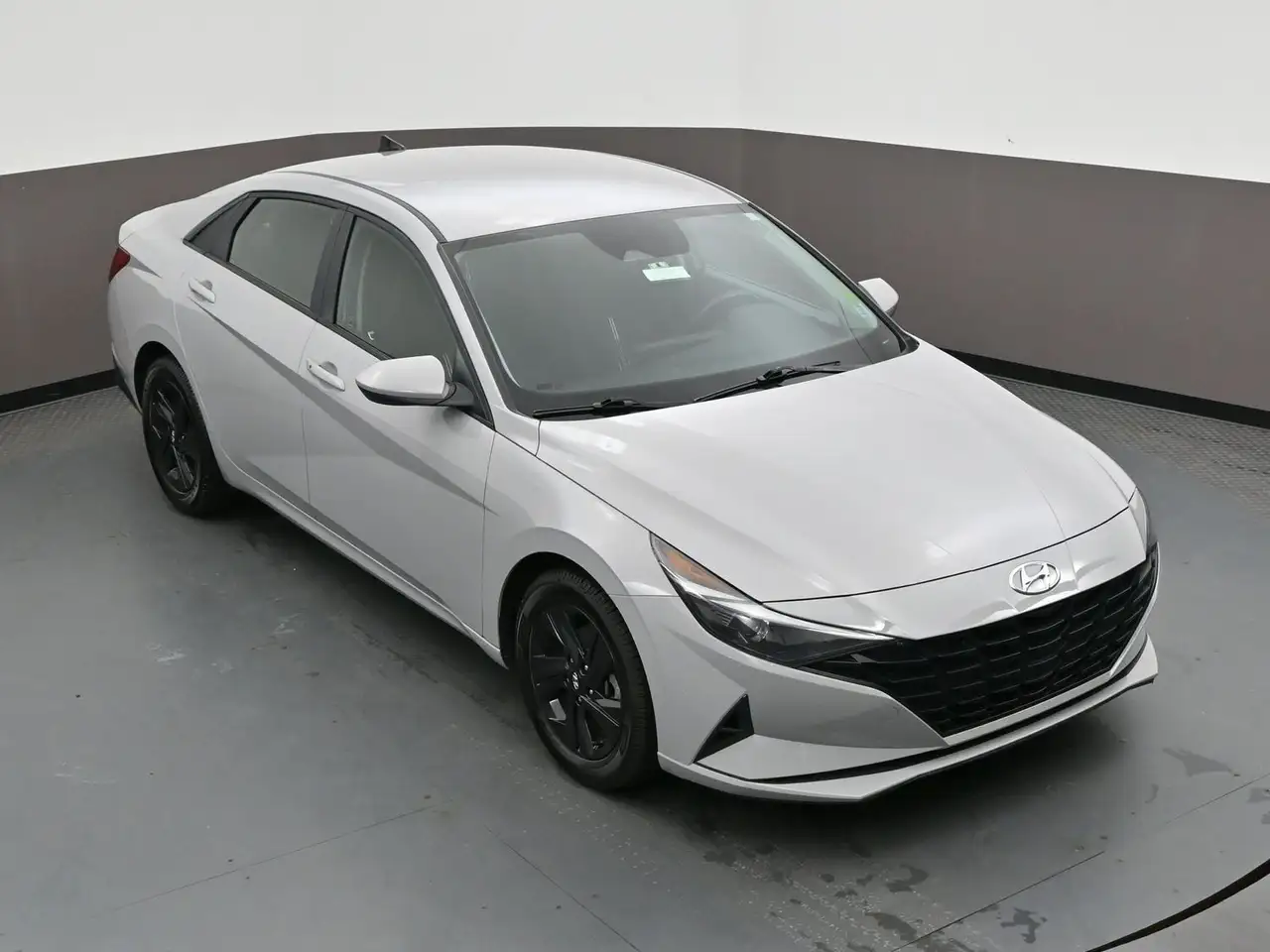 Hyundai ELANTRA снимка Hyundai ELANTRA