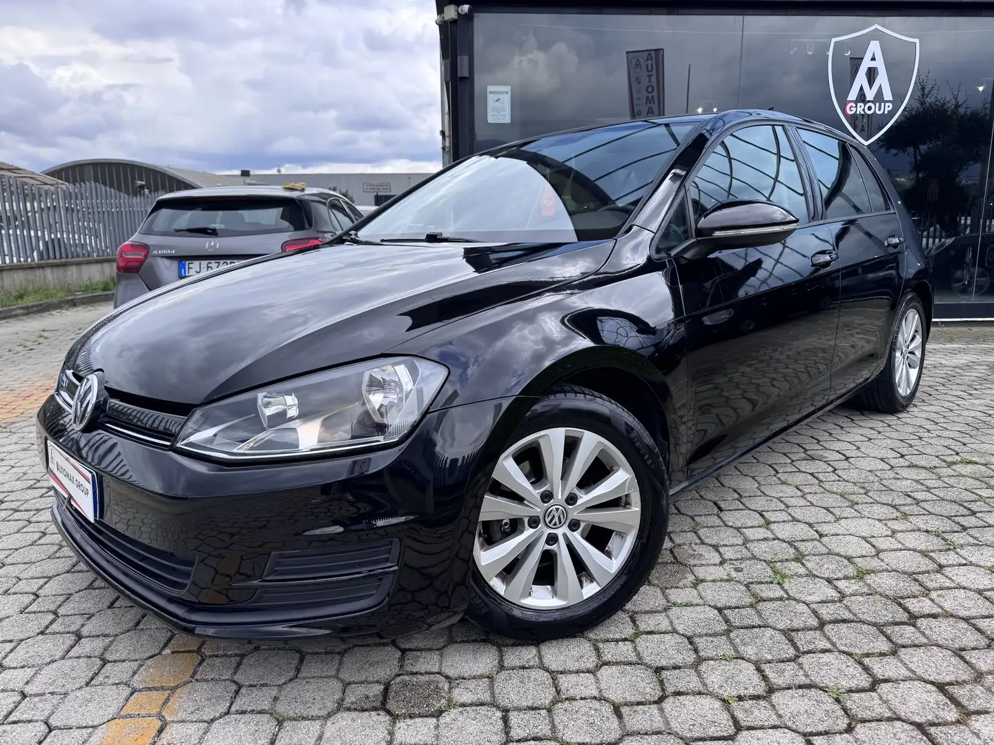 Volkswagen Golf 1.0 TSI DSG 5p. Comfortline Nero - 1