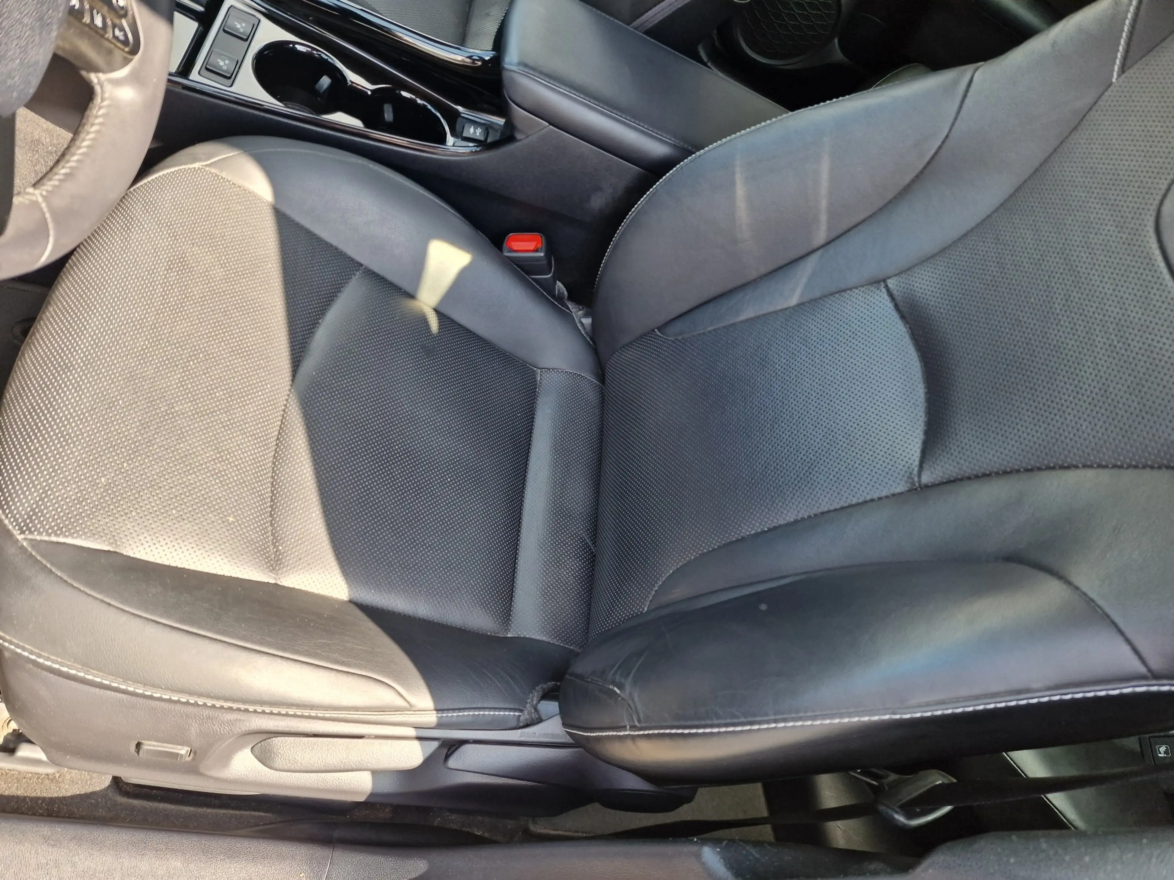 Toyota Prius Prius PHEV 1.8i VVT-i Business 5pl. CVT(EU6.2) — photo 5
