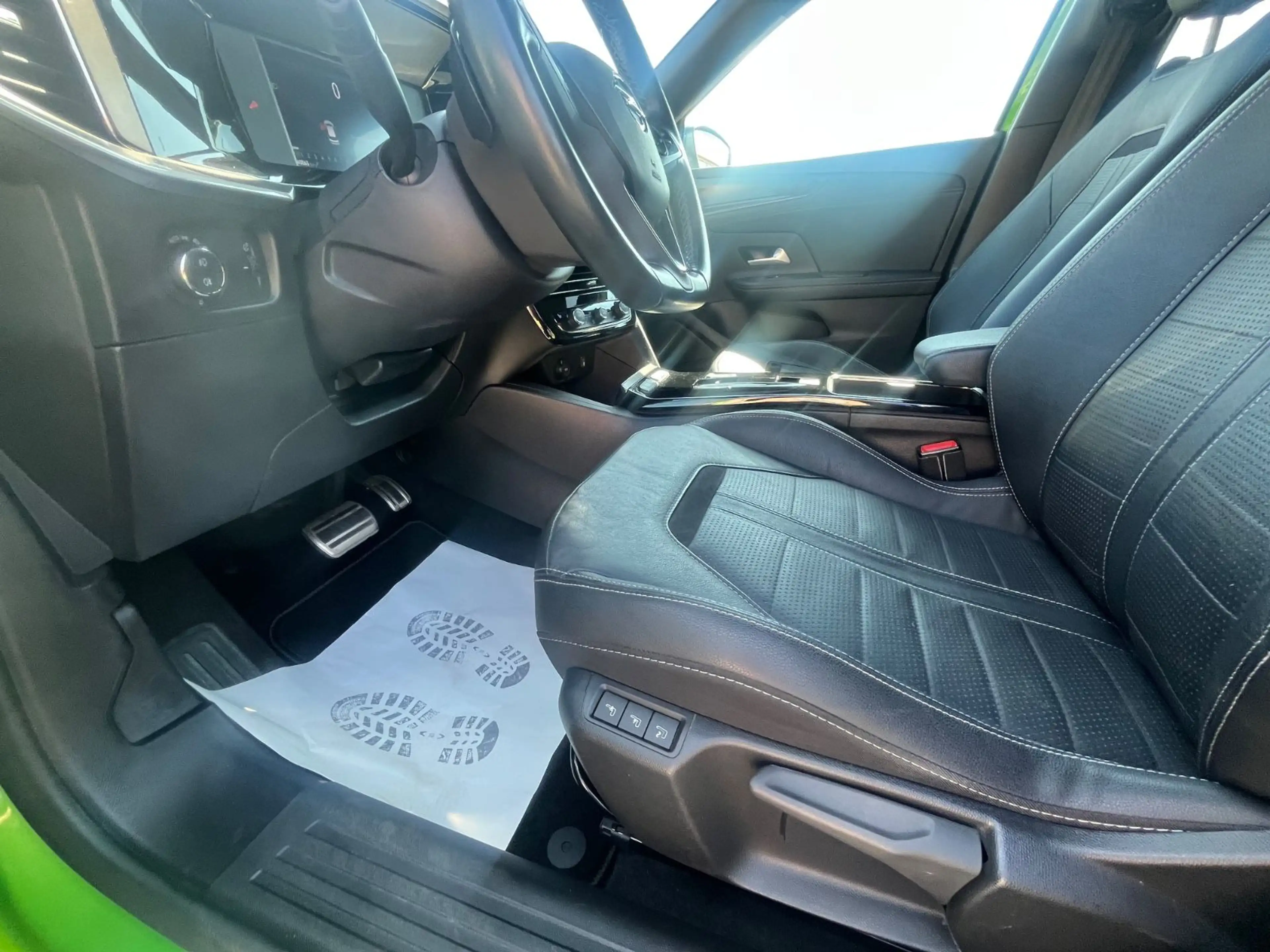 Opel Mokka X 1.2 Turbo GS Line*Automatik*Navi*LED* — photo 28