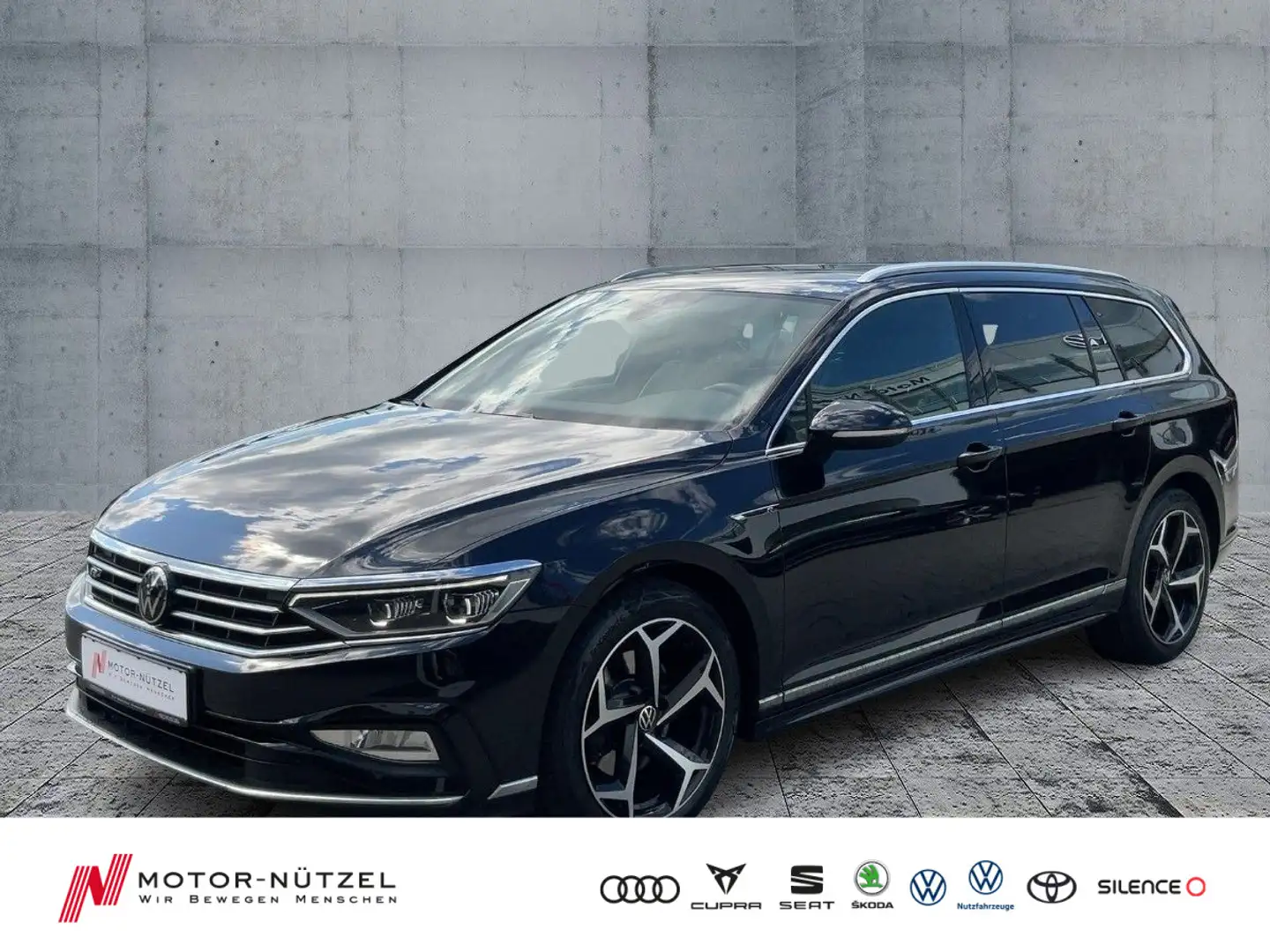 Volkswagen Passat Variant 2.0 TDI 4M DSG R-LINE IQ+NAVI+AHK Zwart - 1