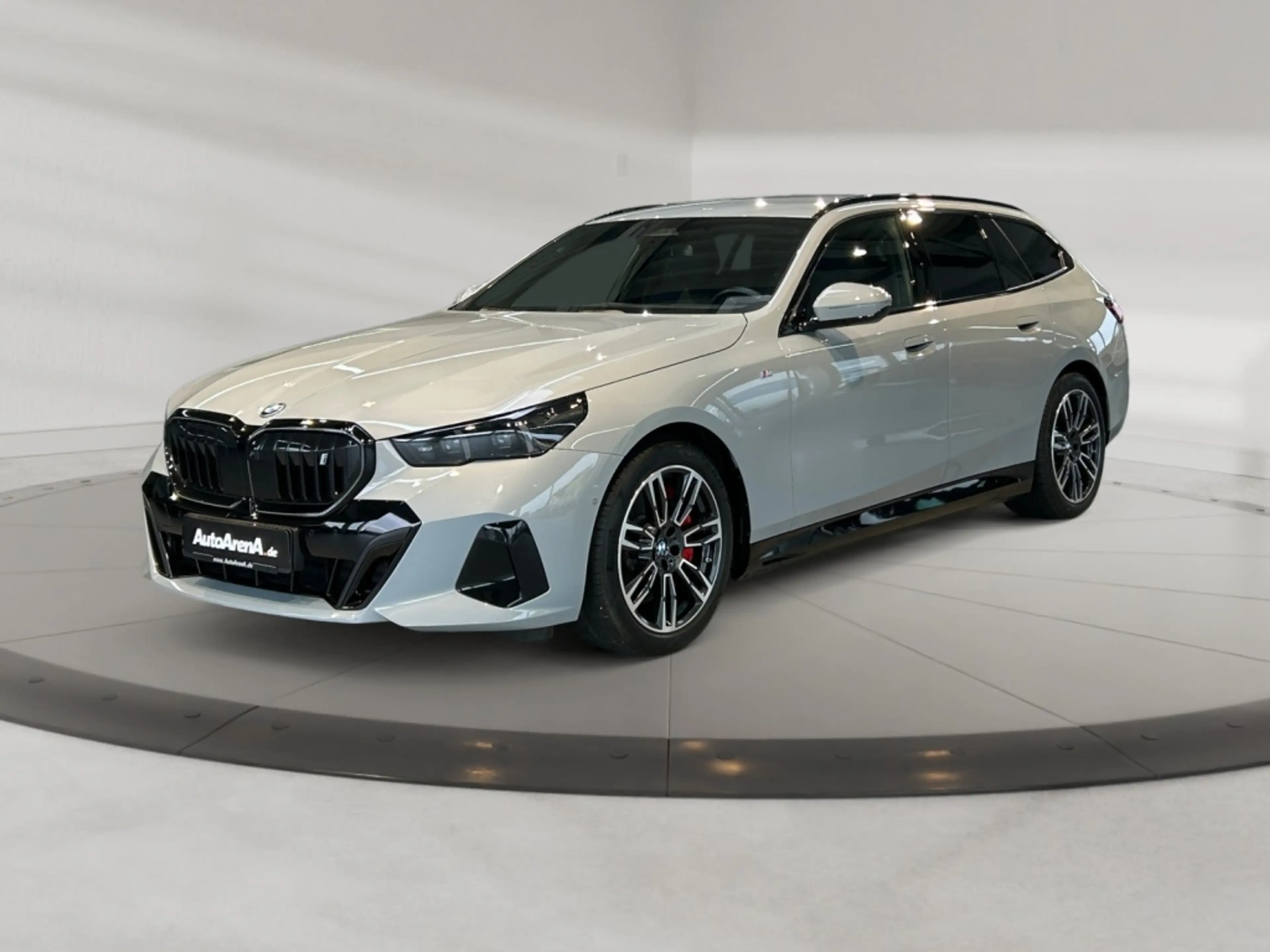 BMW i5 Touring 40 eDrive M Sport Fahrassist+HUD+Wide — photo 2