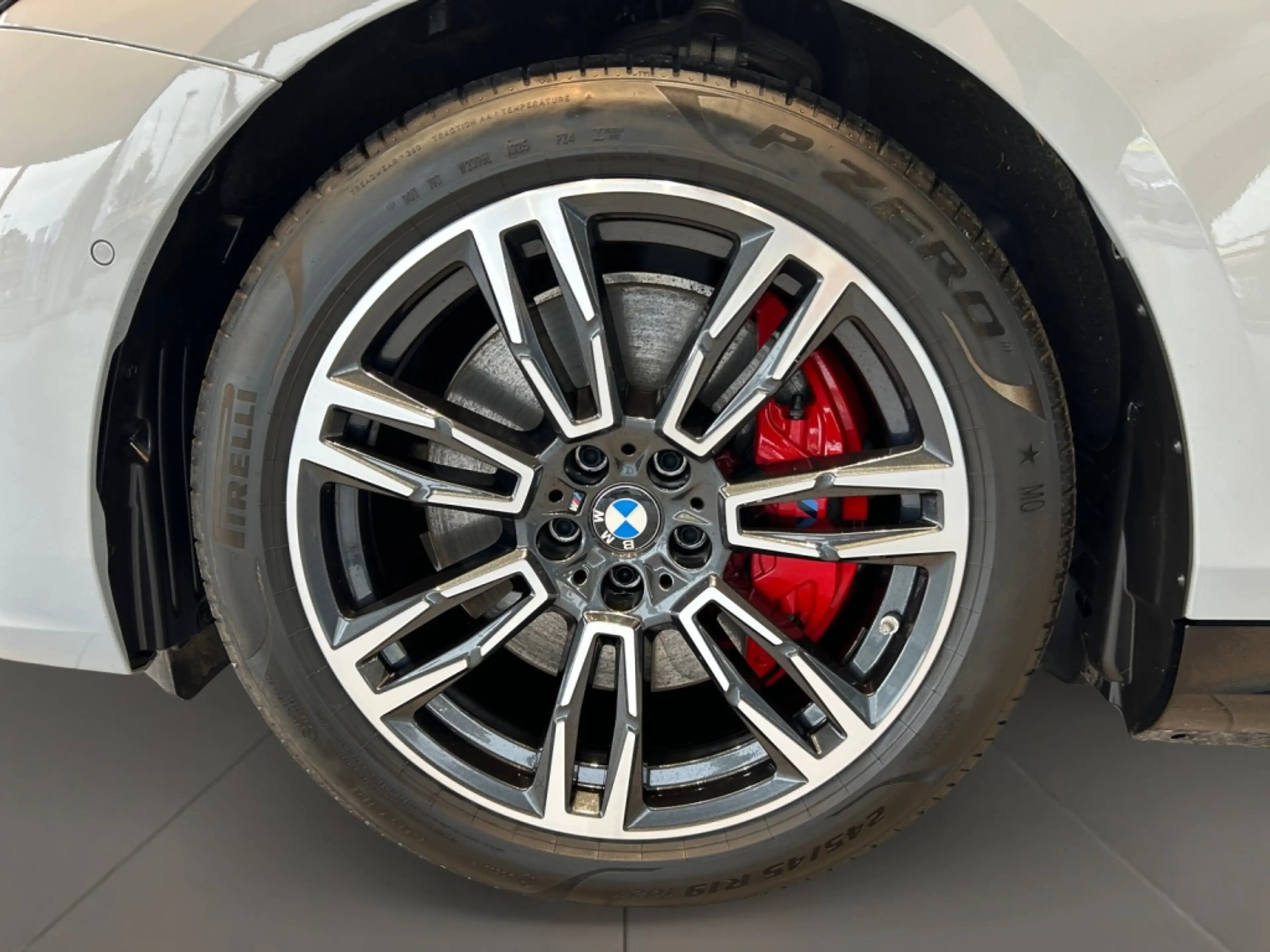 BMW i5 Touring 40 eDrive M Sport Fahrassist+HUD+Wide — photo 7