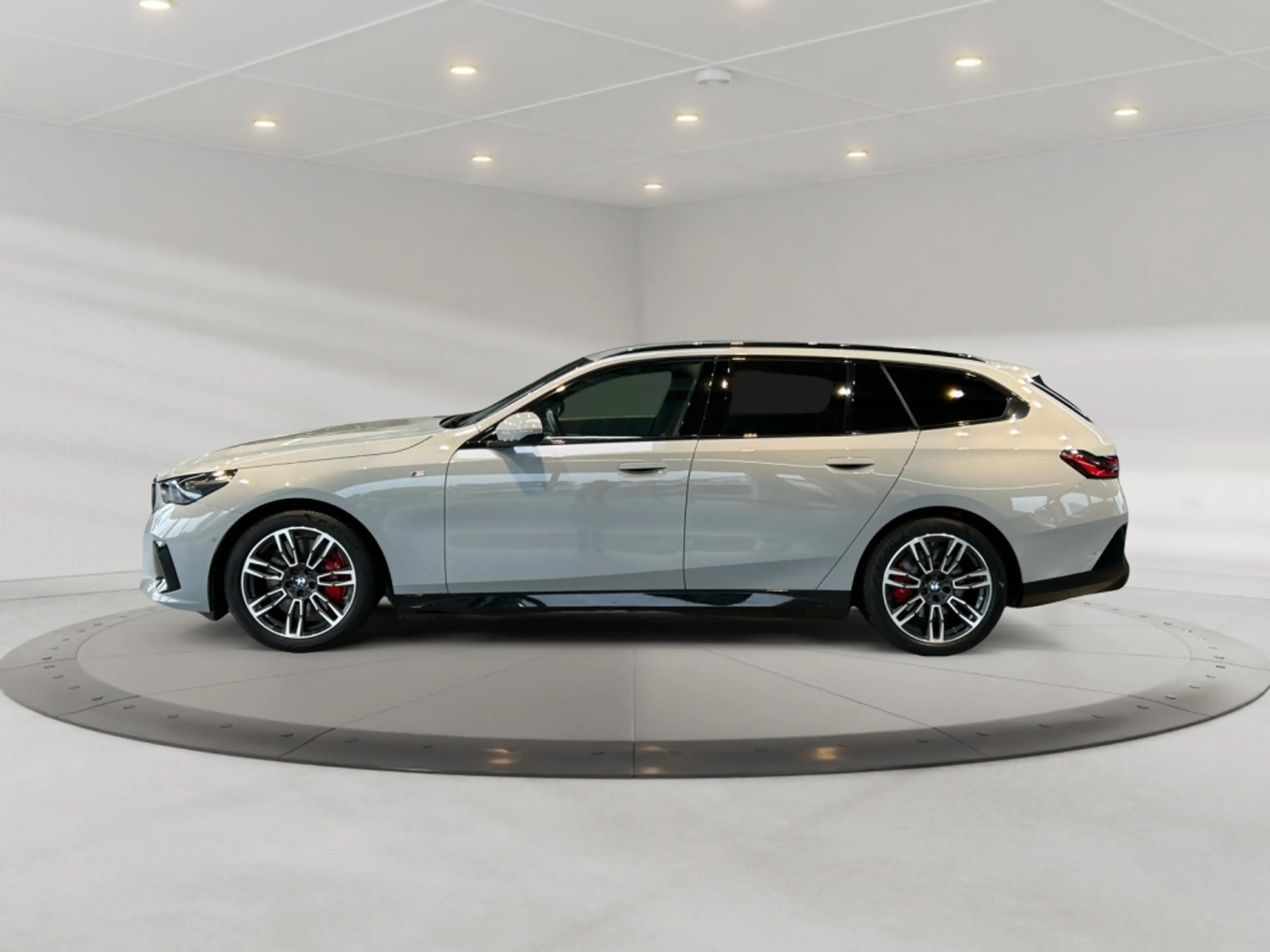 BMW i5 Touring 40 eDrive M Sport Fahrassist+HUD+Wide — photo 4