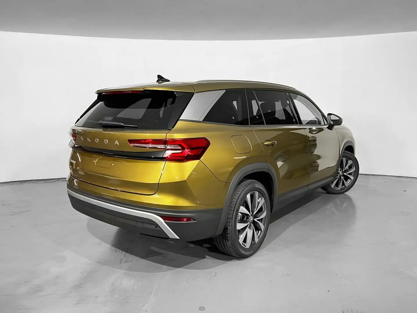 Skoda Kodiaq Selection 1.5 TSI 110 kW (150 CV) DSG (PS7DDD11) Amarillo - 2