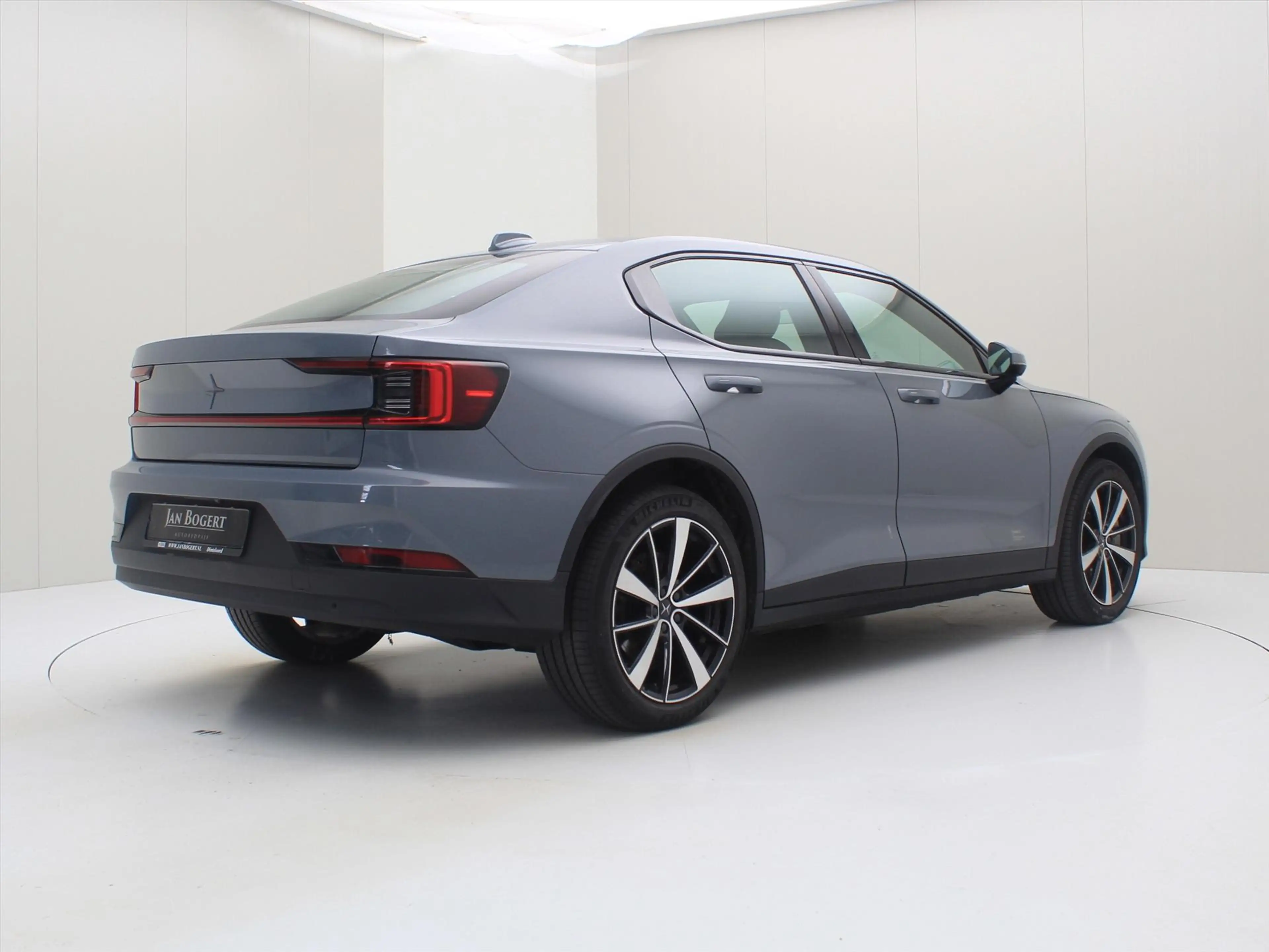 Polestar 2 Standard Range Single Motor 224PK 95% SoH [ WARMTE — photo 3