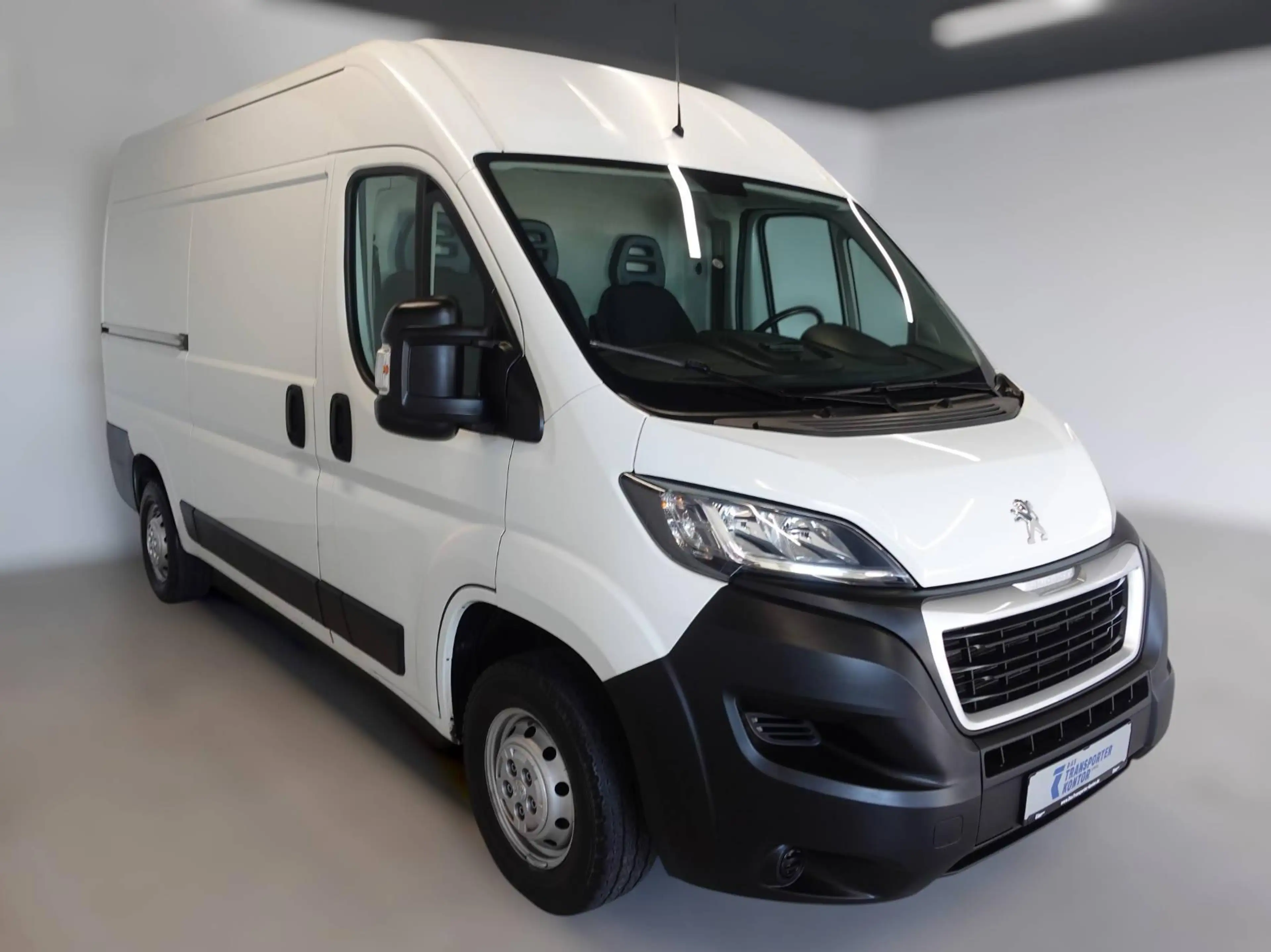 Peugeot Boxer 335 L2H2 Pro BlueHDi Klima AHK Navi RFK Sitzhzg. — photo 3