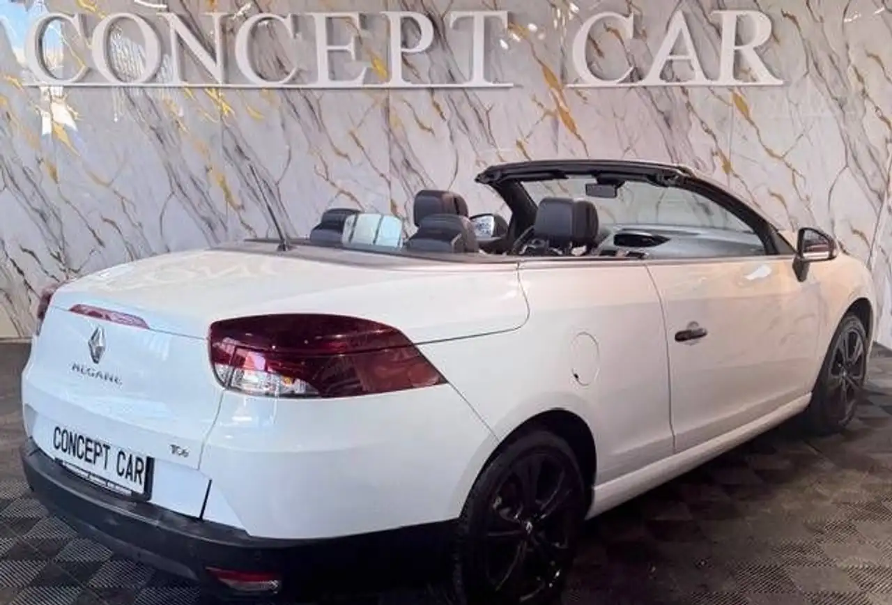 Renault Megane Coupé — photo 12