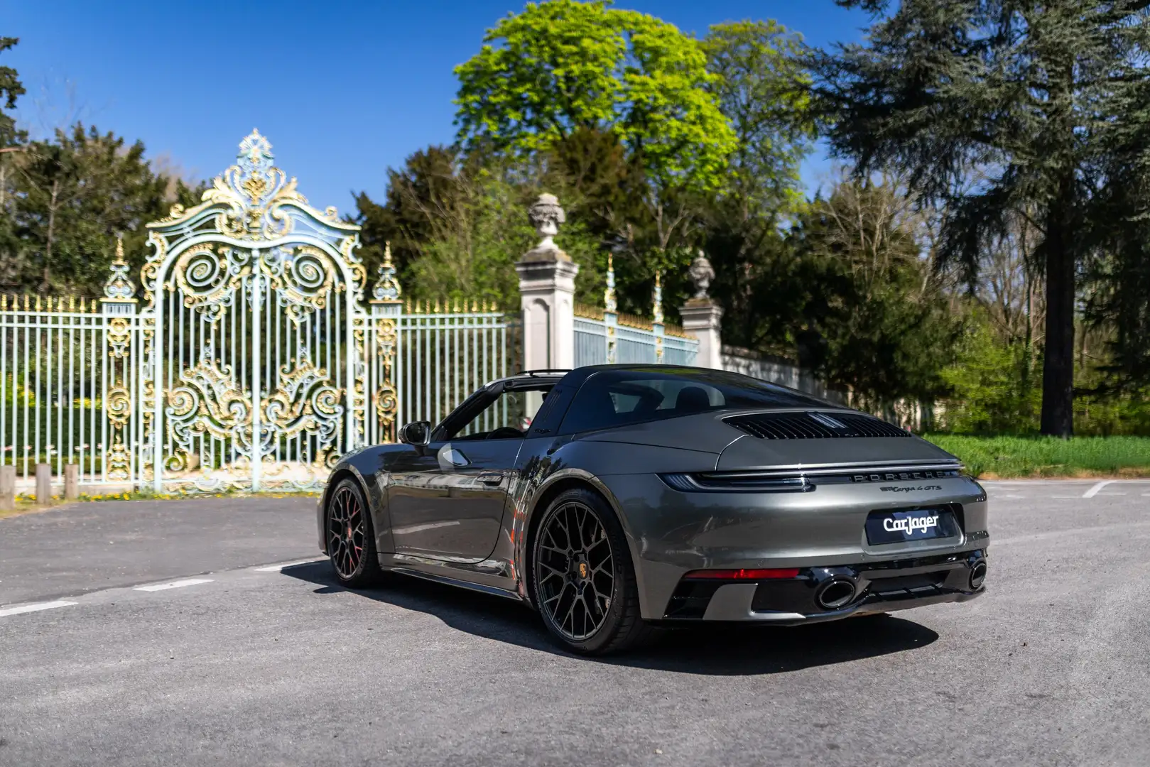 Porsche 911 992.1 Targa 4 GTS - Sportdesign - Burmester Vert - 1