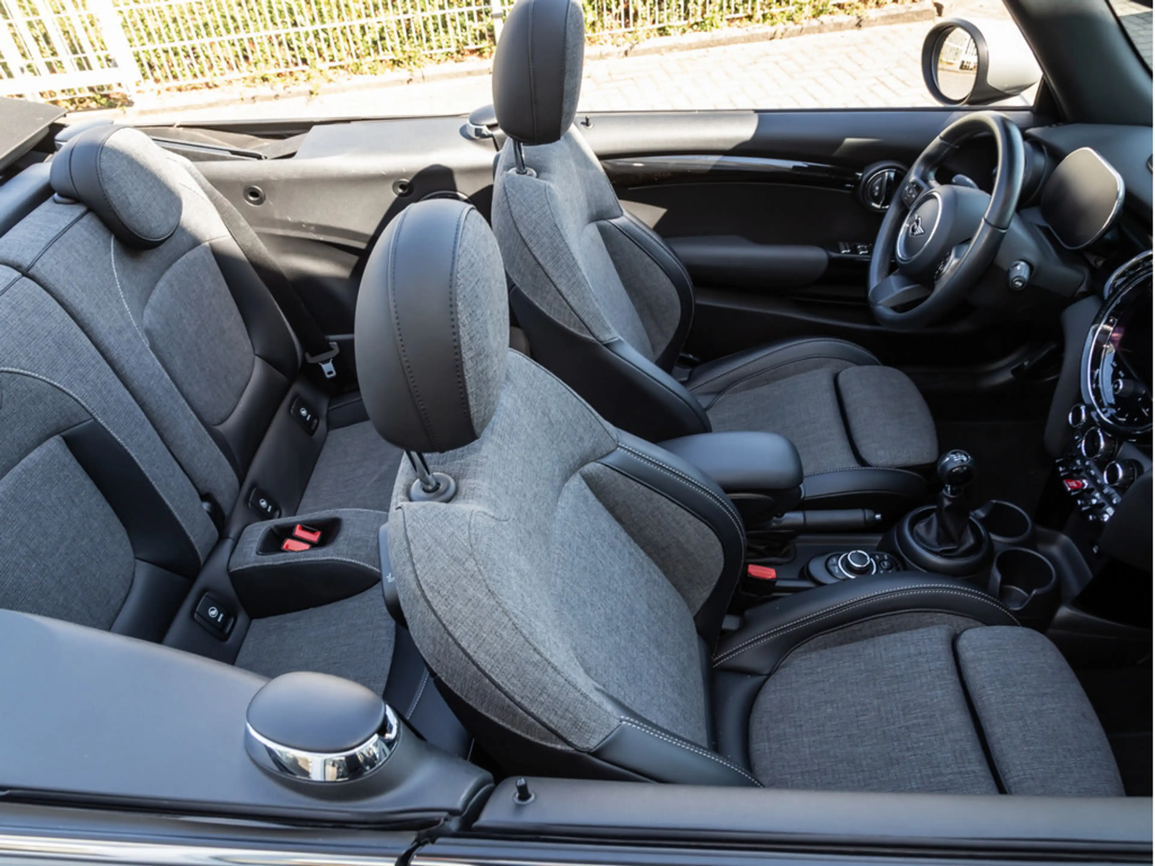 MINI One Cabrio Classic Trim FACEL. HUD LED NAVI — photo 9