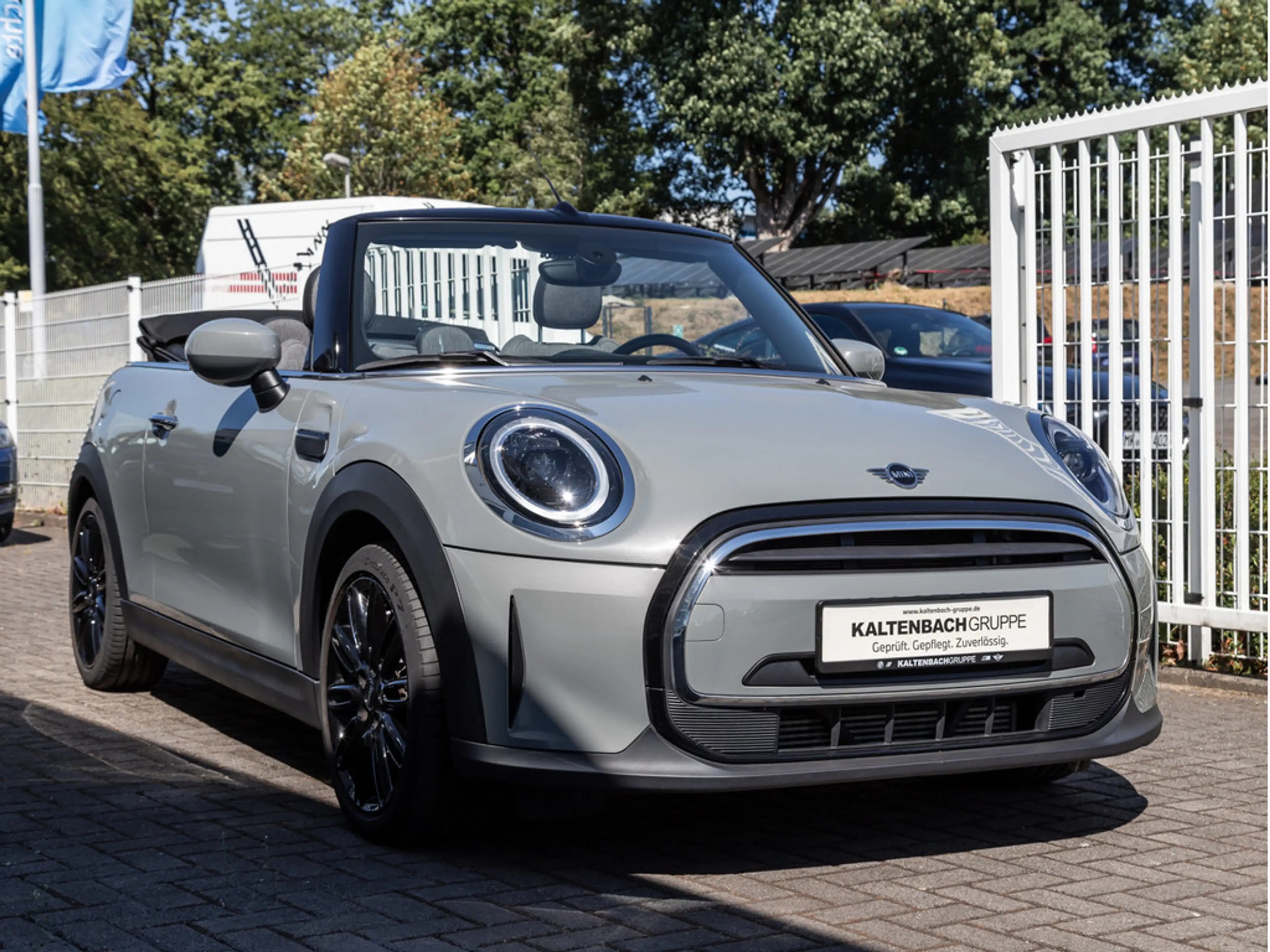 MINI One Cabrio Classic Trim FACEL. HUD LED NAVI — photo 4
