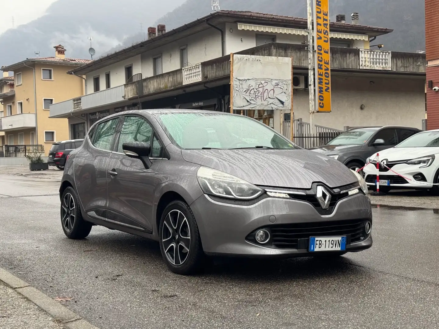 Renault Clio TCe 12V 90CV Start&Stop 5 porte Energy Duel2 Grigio - 1