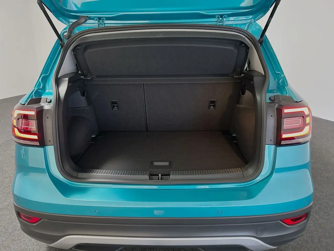 Volkswagen T-Cross 1.0 TSI AHK SHZ RFK Climatronic Navi 21