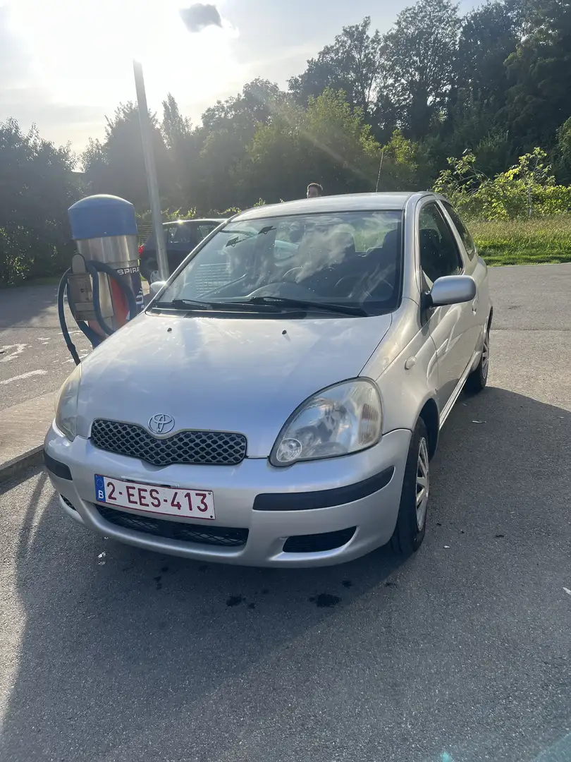 Toyota Yaris 1.0i VVT-i 16v Linea Sol - 2