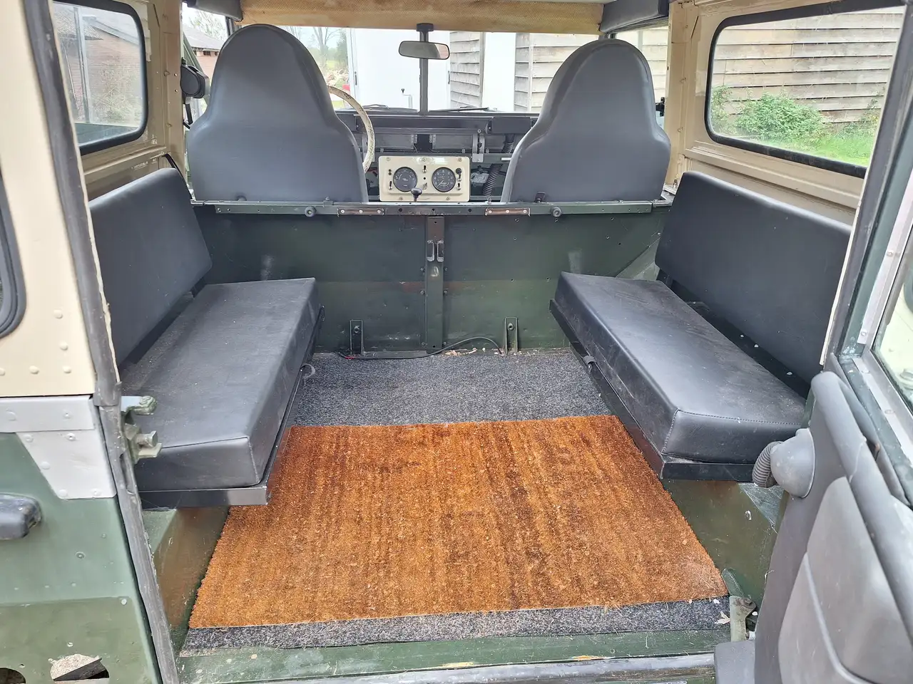 Land Rover Defender 88 Series 2A (1970) 4x4, green, high and low gear, foto 10