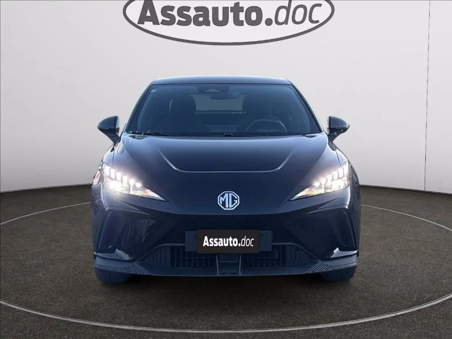 MG MG4 Standard Чорний - 2