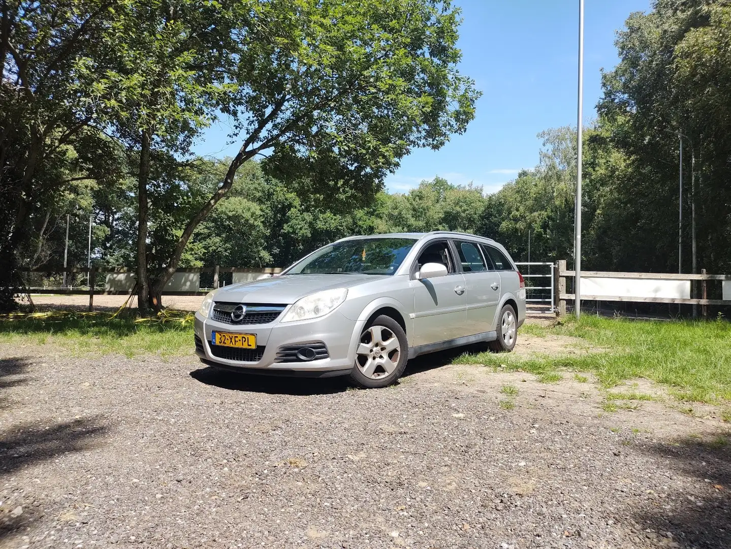 Opel Vectra 1.8-16V Business apk 10-07-26 Zilver - 1