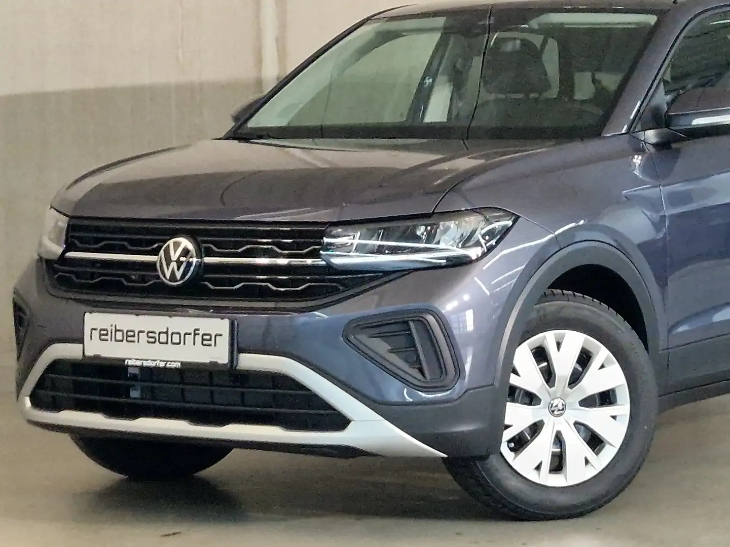 Volkswagen T-Cross 4Me TSI Grau - 2
