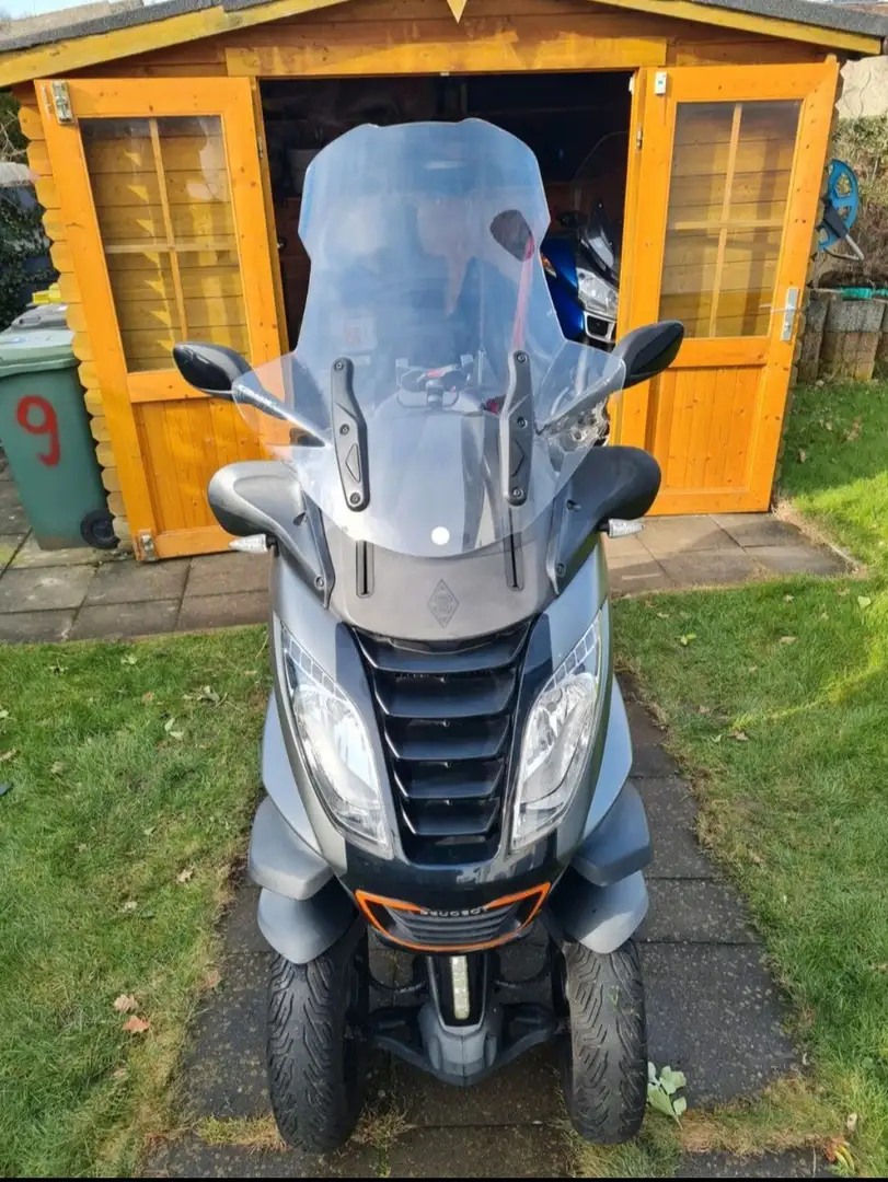 Peugeot Metropolis rs Grijs - 1