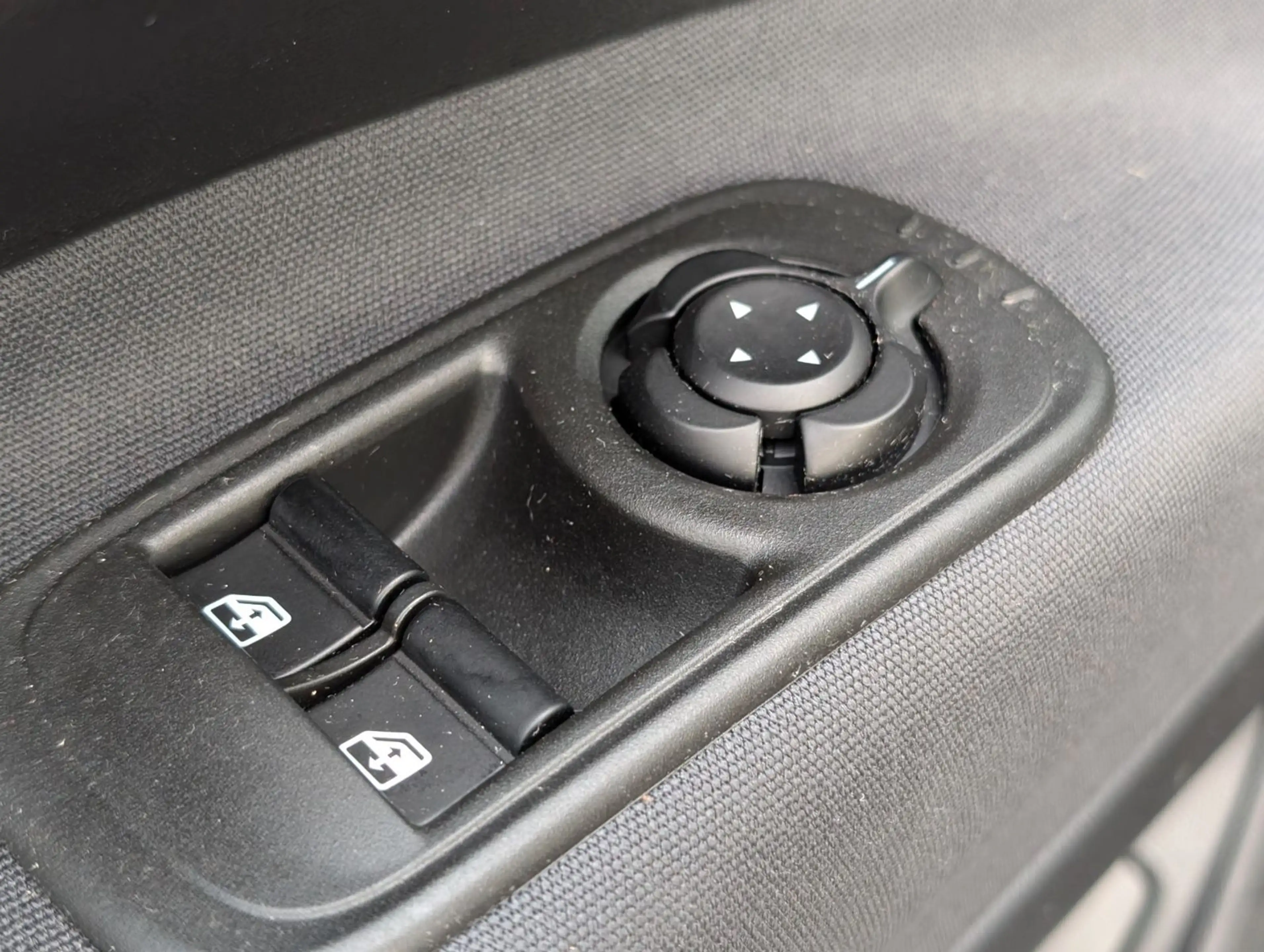 Fiat 500e ICON Schiebedach PDC Kamera — photo 12