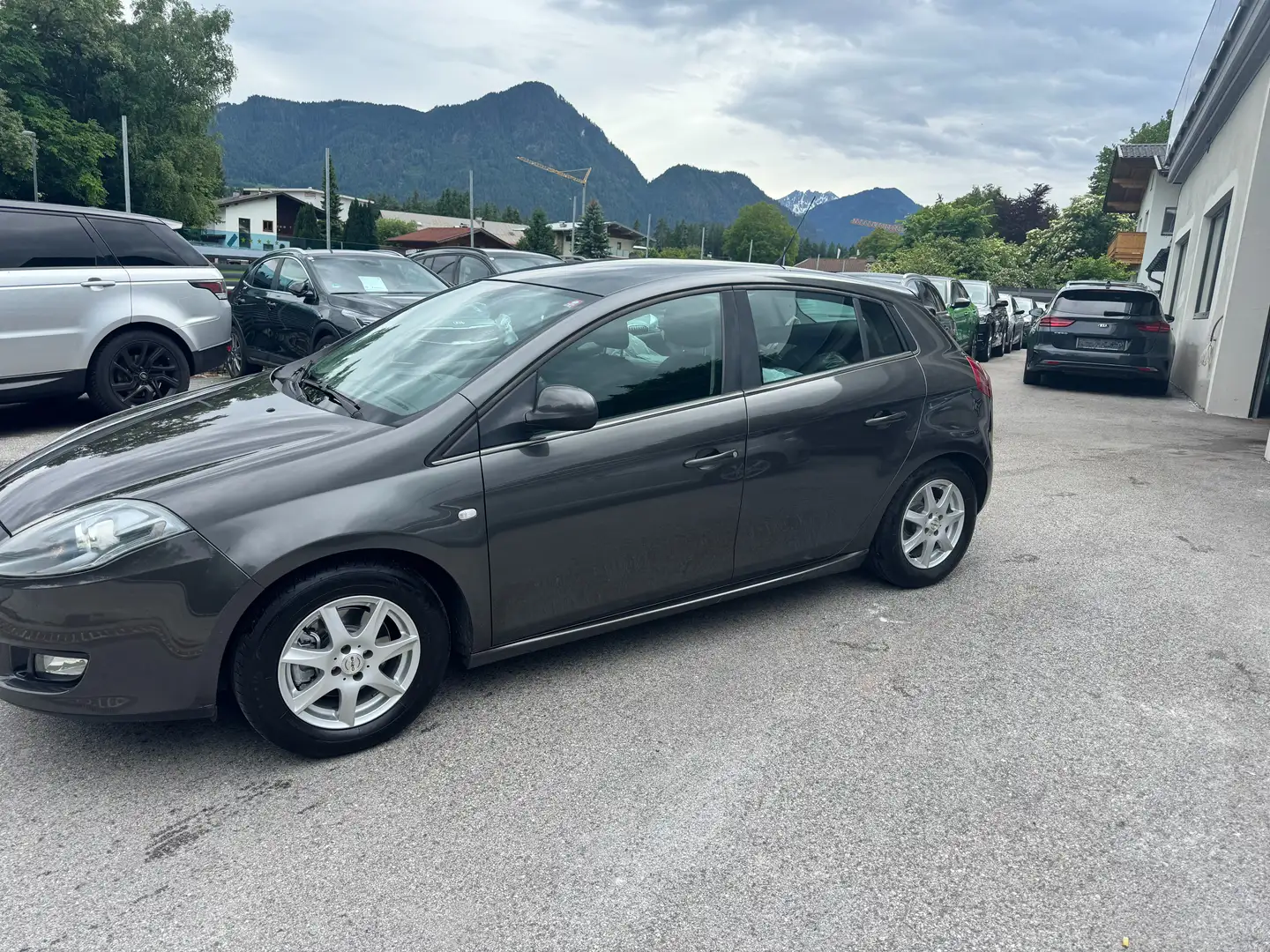 Fiat Bravo 1.4 16V T JET Dynamic (88kW) Gris - 2