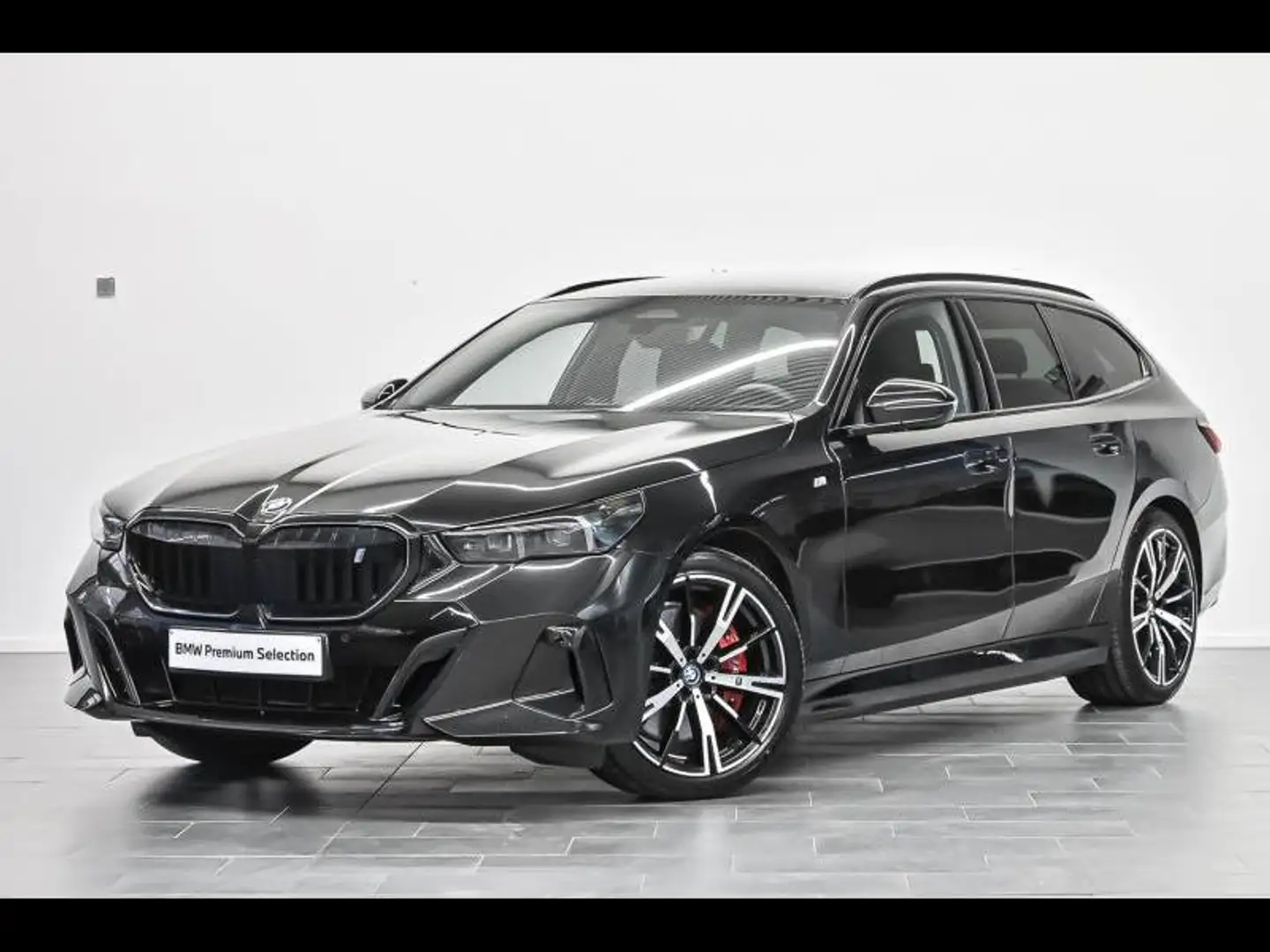 BMW i5 eDrive40 Touring Noir - 1