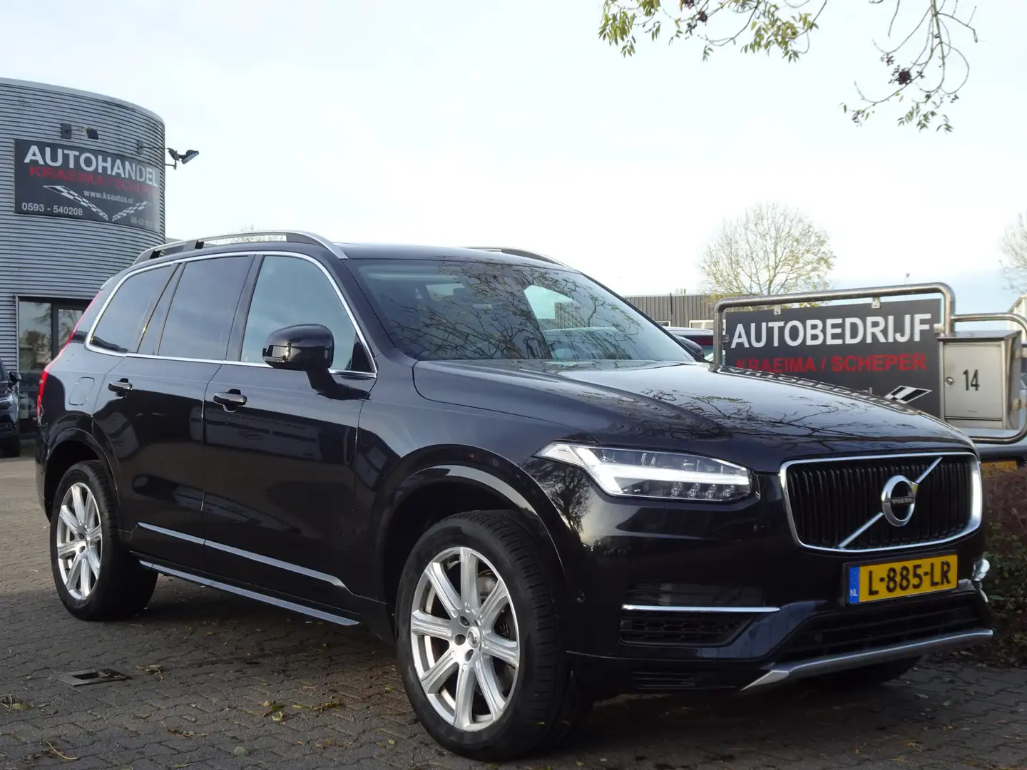 Volvo XC90 2.0 T8 Twin Engine AWD Momentum Noir - 1