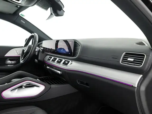 Mercedes-Benz Gle view 10