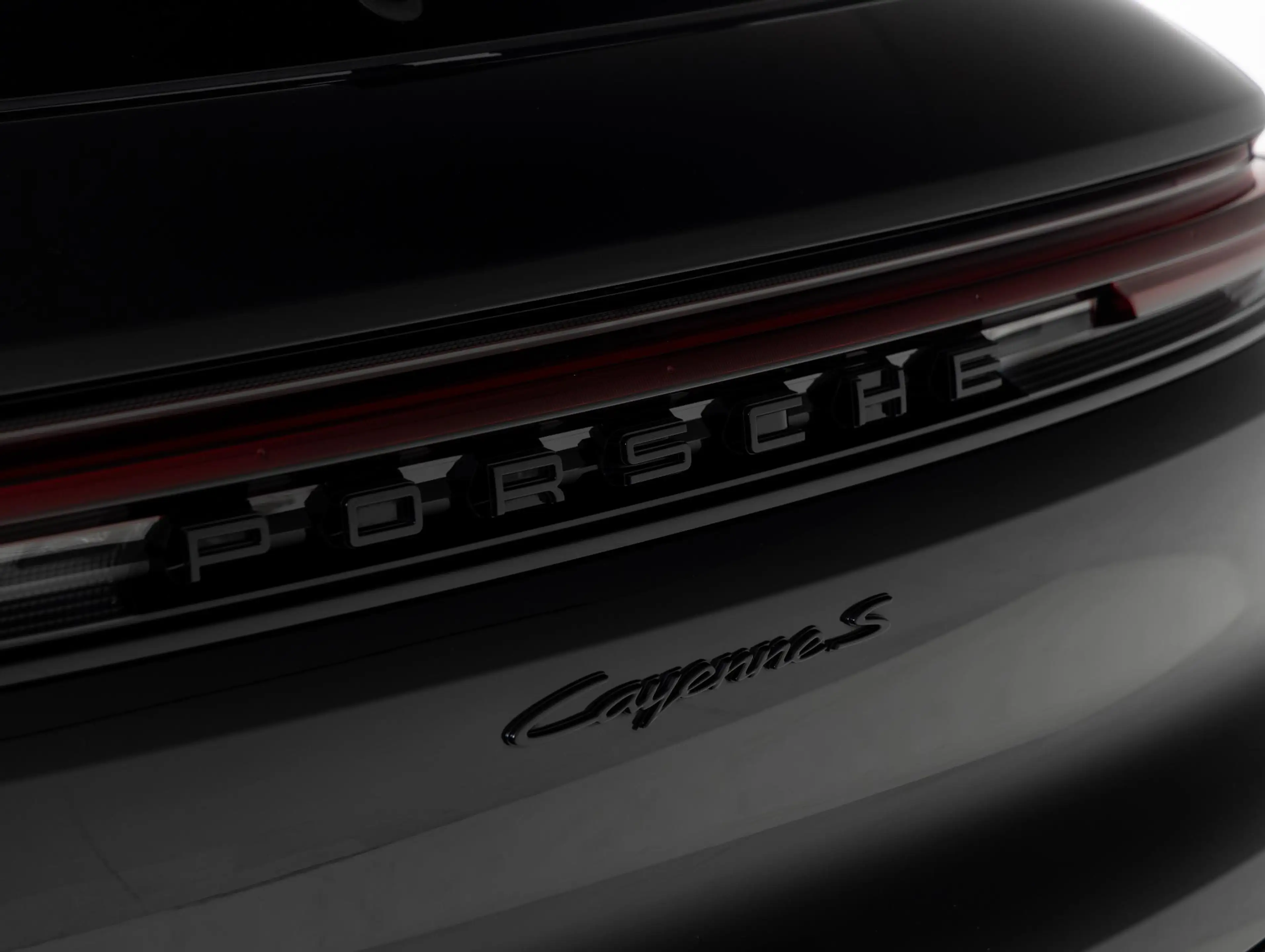 Porsche Cayenne S E-Hybrid — photo 25