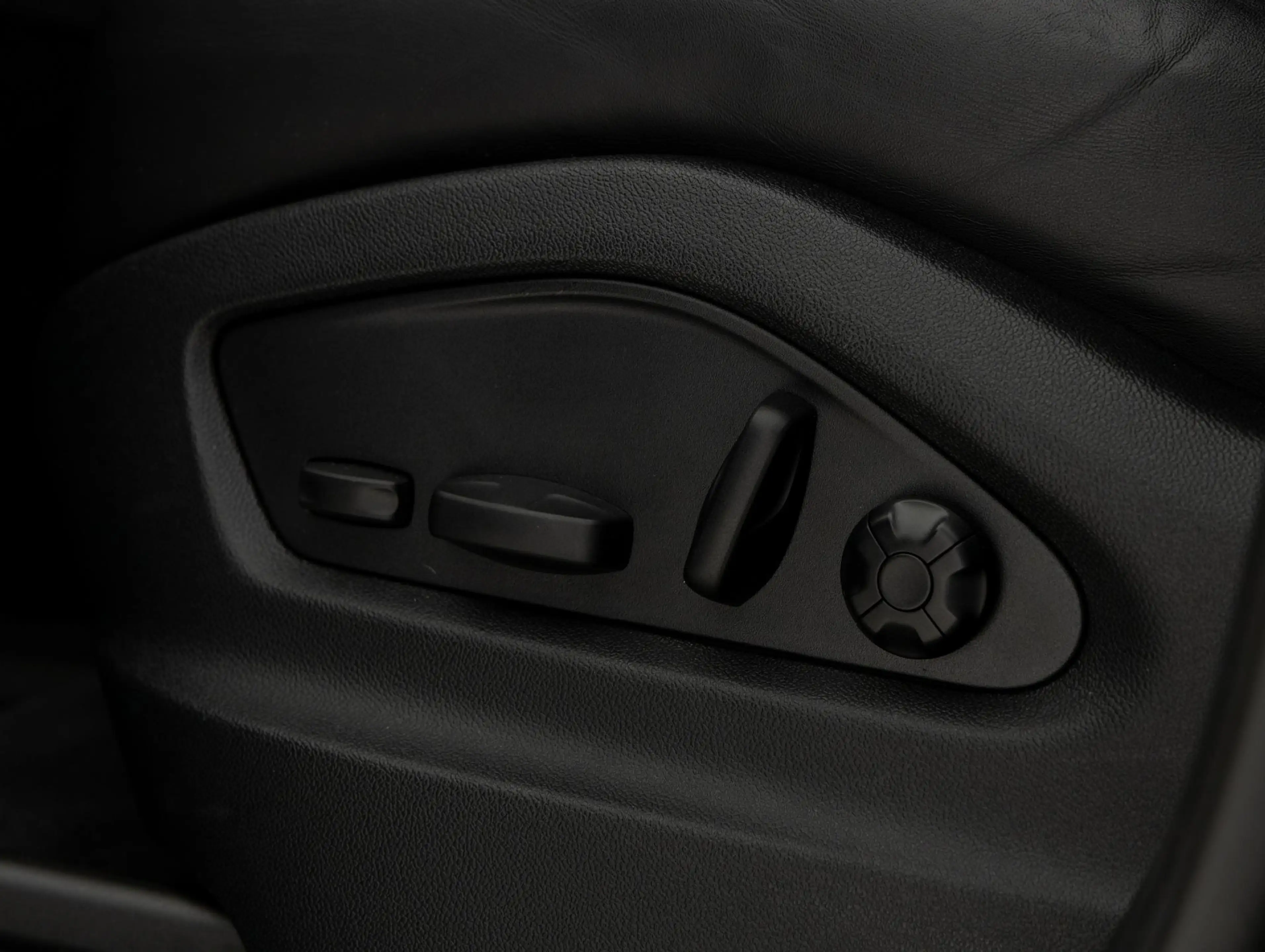 Porsche Cayenne S E-Hybrid — photo 37