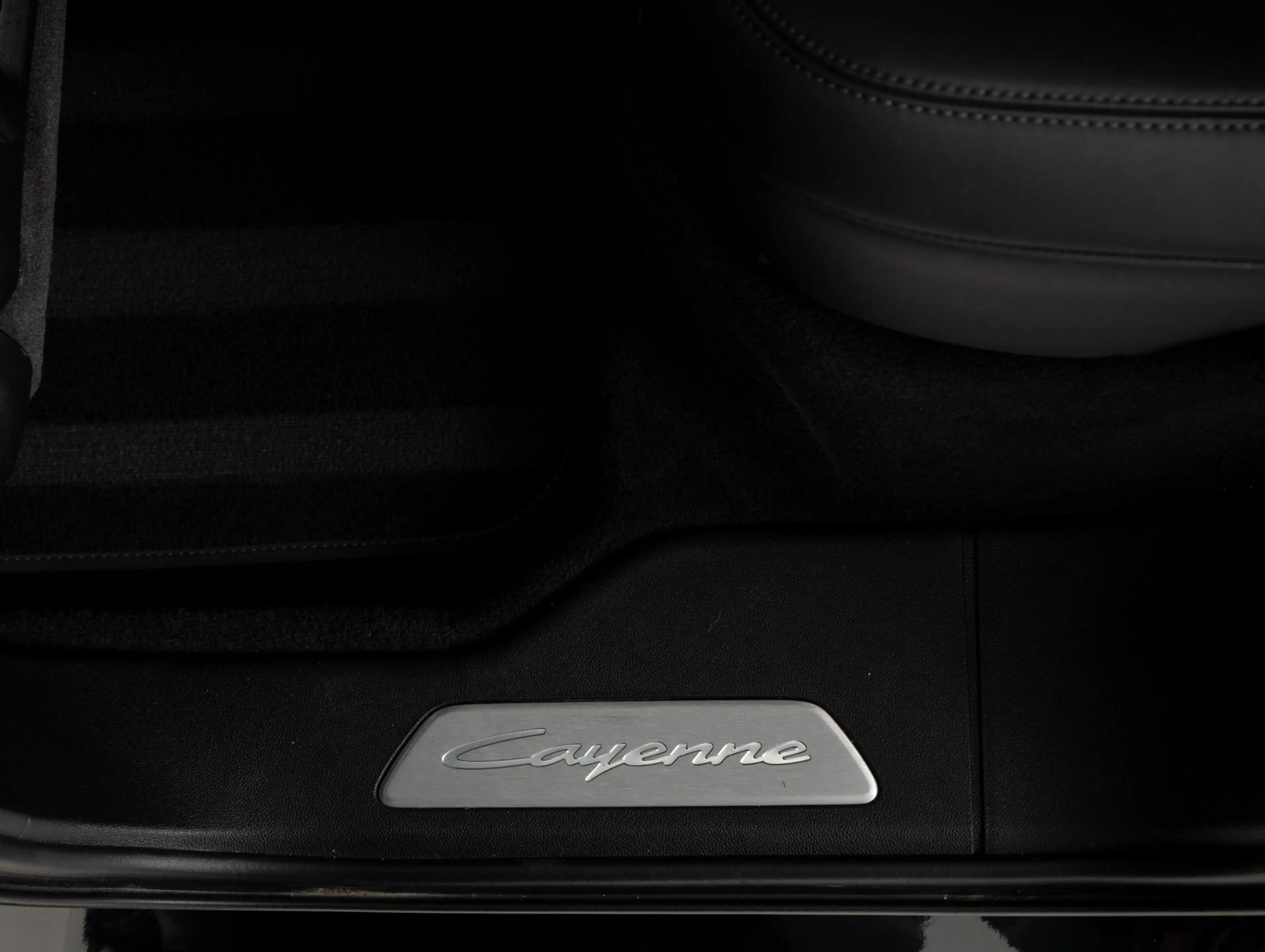 Porsche Cayenne S E-Hybrid — photo 34