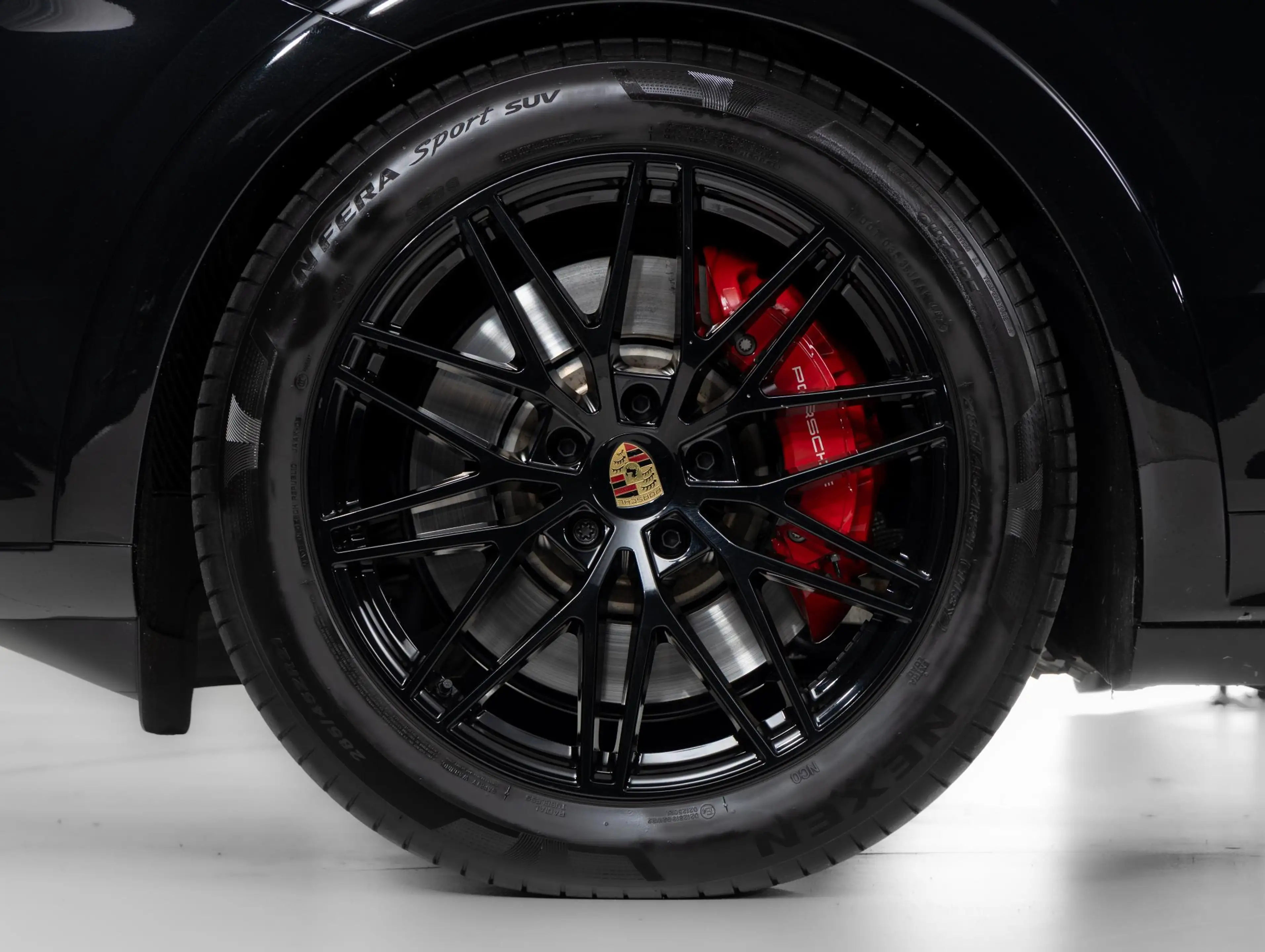 Porsche Cayenne S E-Hybrid — photo 48