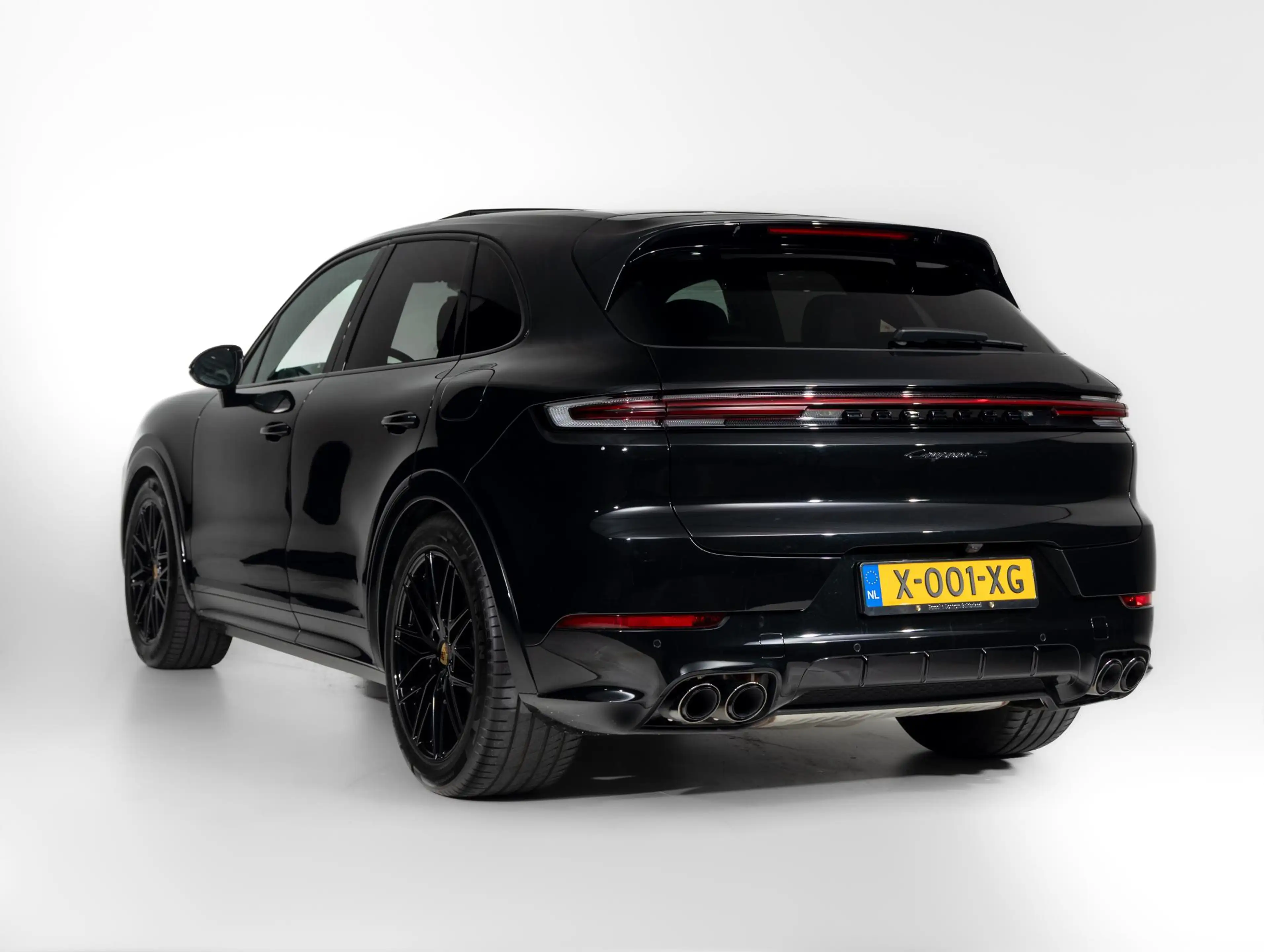 Porsche Cayenne S E-Hybrid — photo 6