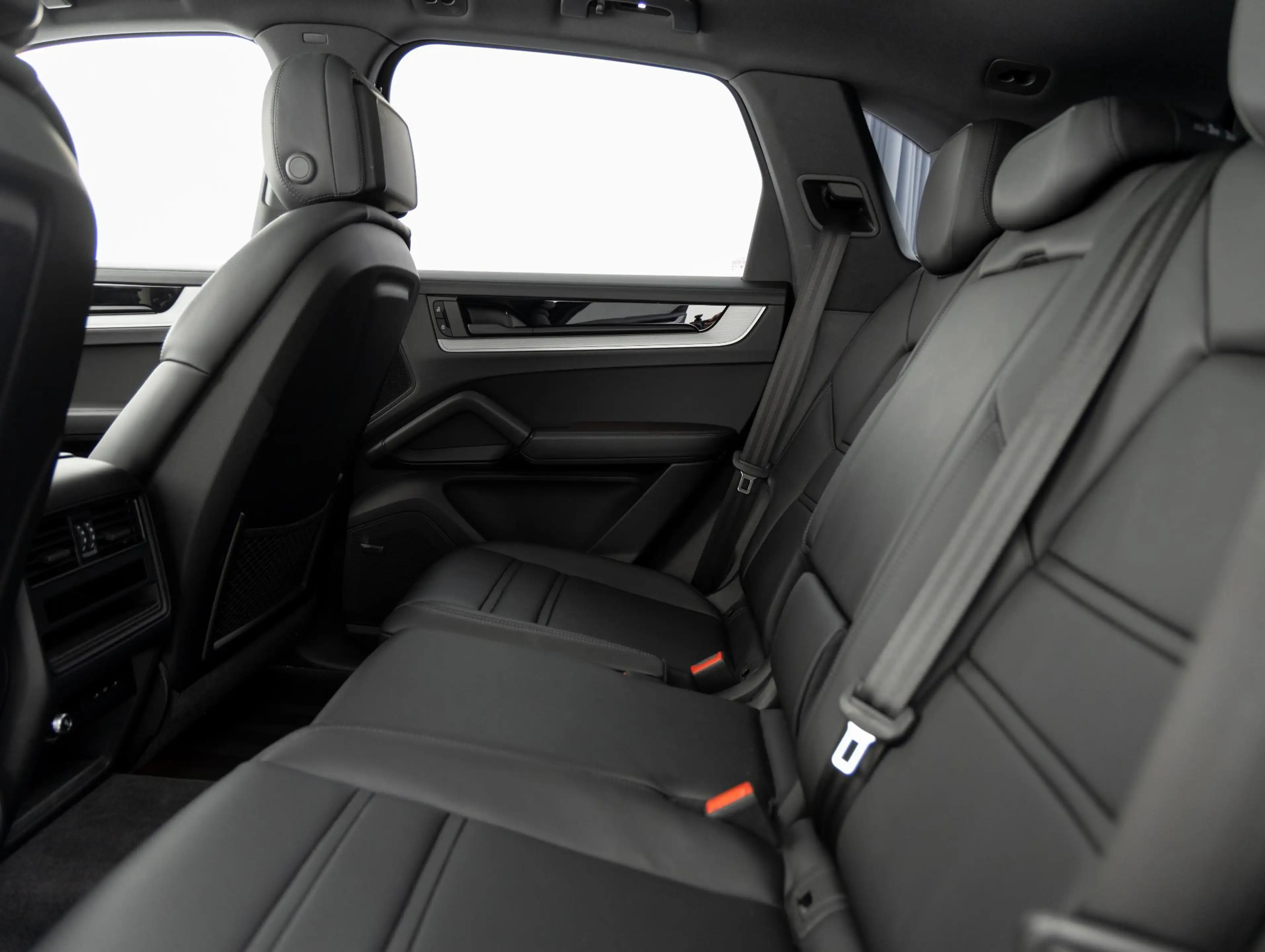 Porsche Cayenne S E-Hybrid — photo 33