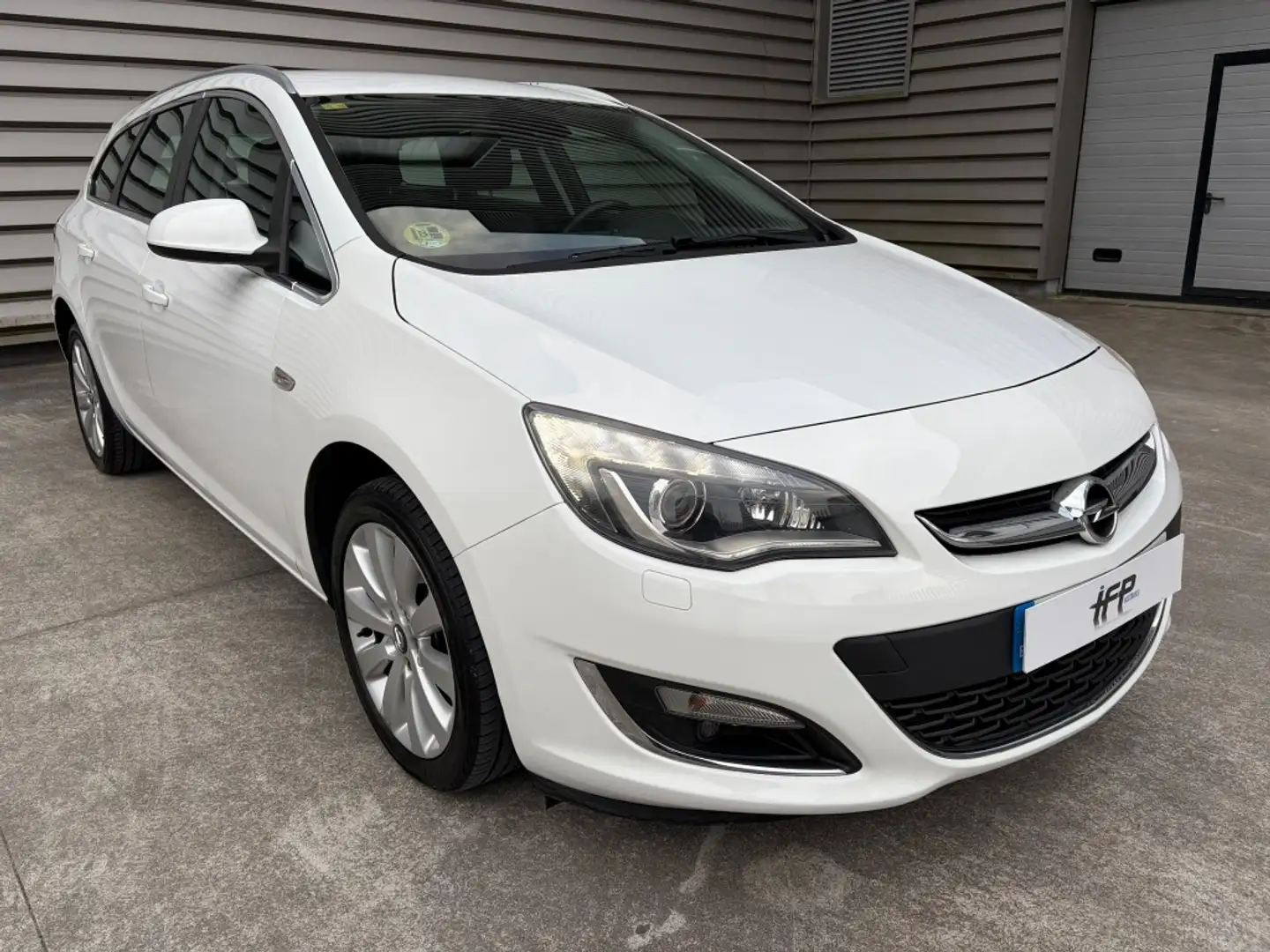 Opel Astra ST 1.7CDTi S/S Excellence 130 Blanco - 1