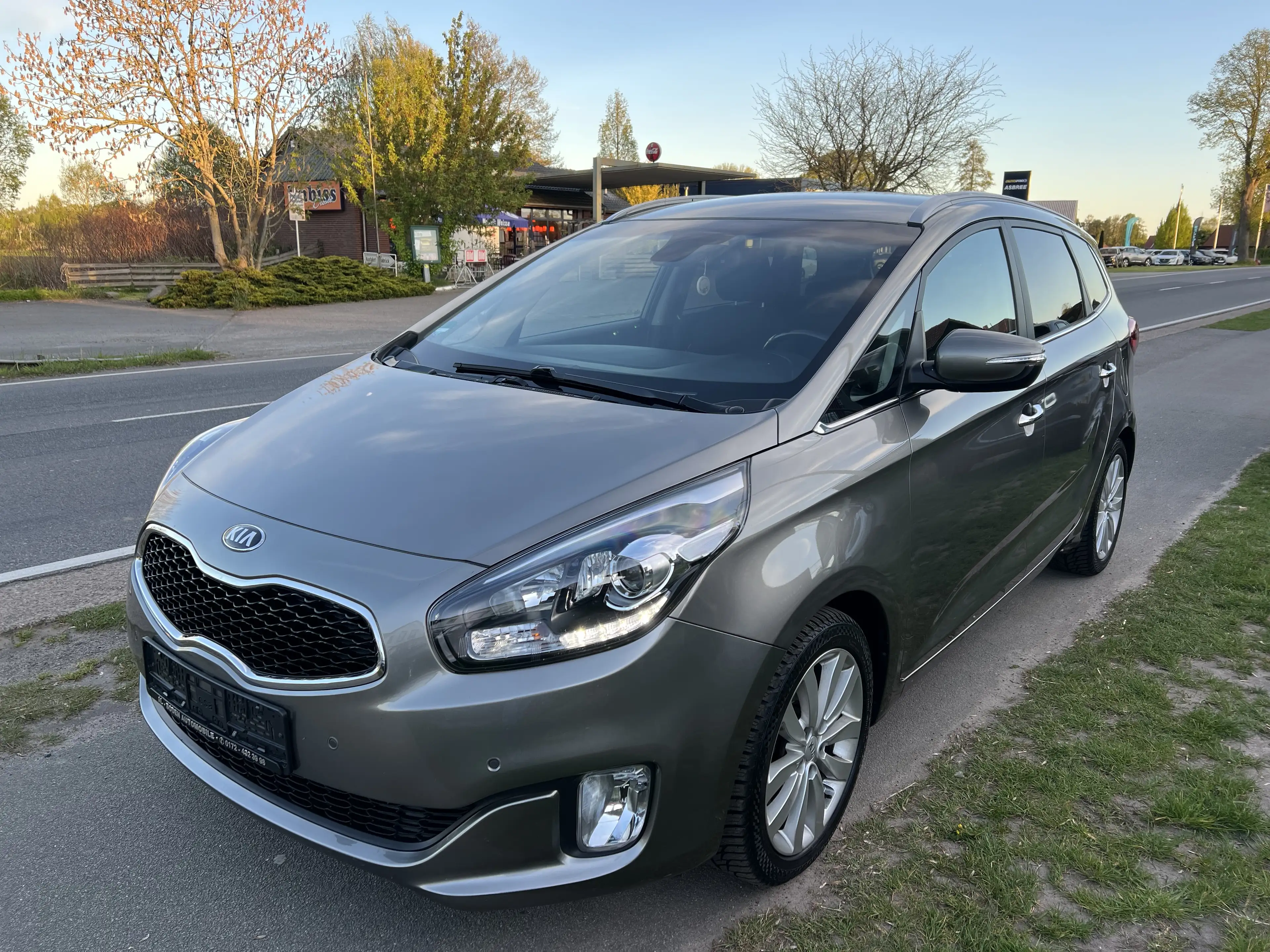 Kia Carens UEFA Euro 2016 Klima Navi 7 Sitze — photo 2
