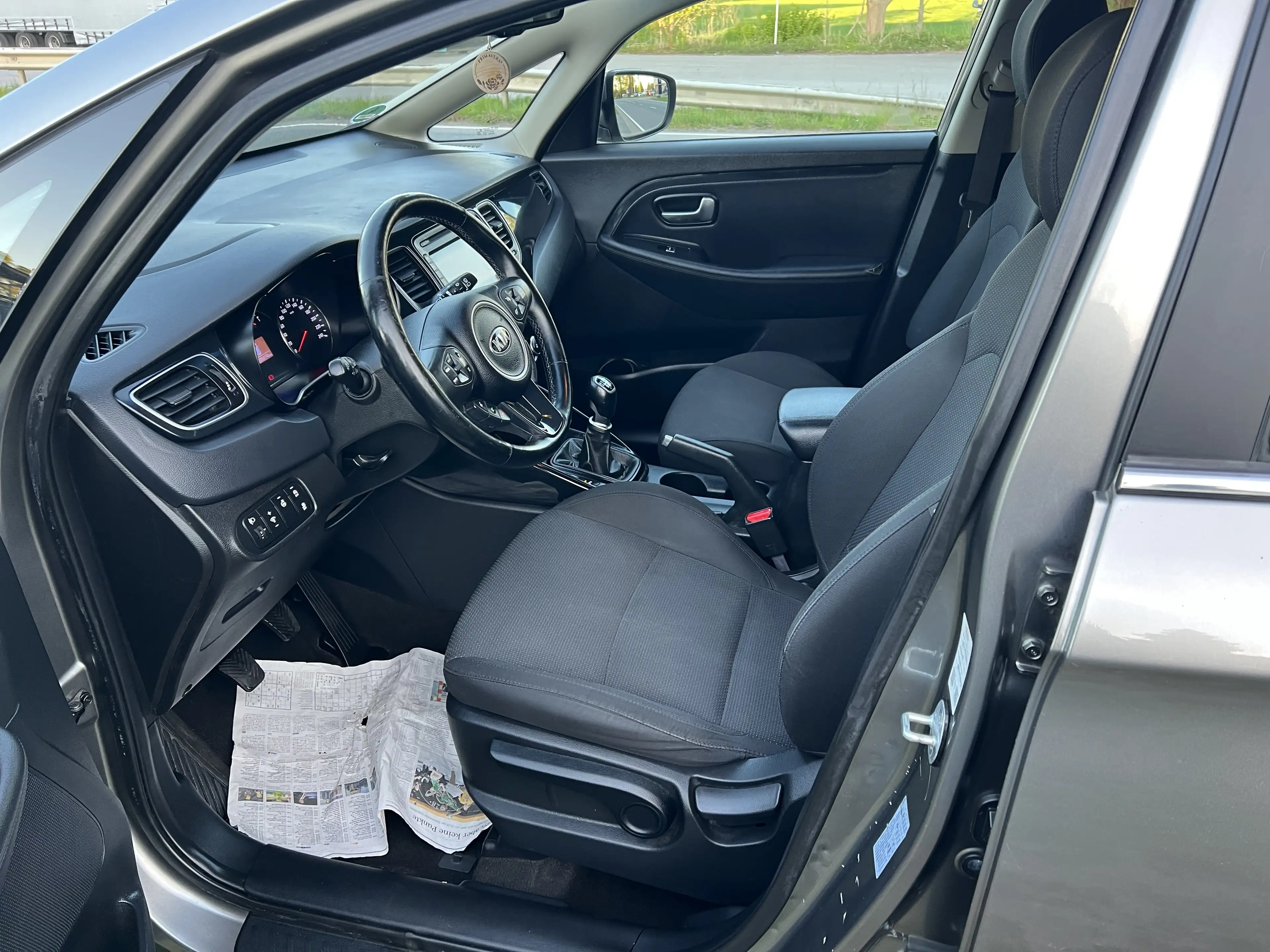 Kia Carens UEFA Euro 2016 Klima Navi 7 Sitze — photo 8