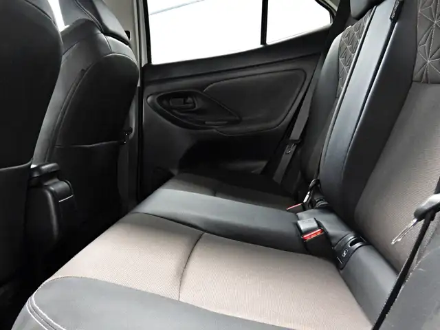 Toyota Yaris Cross view 13